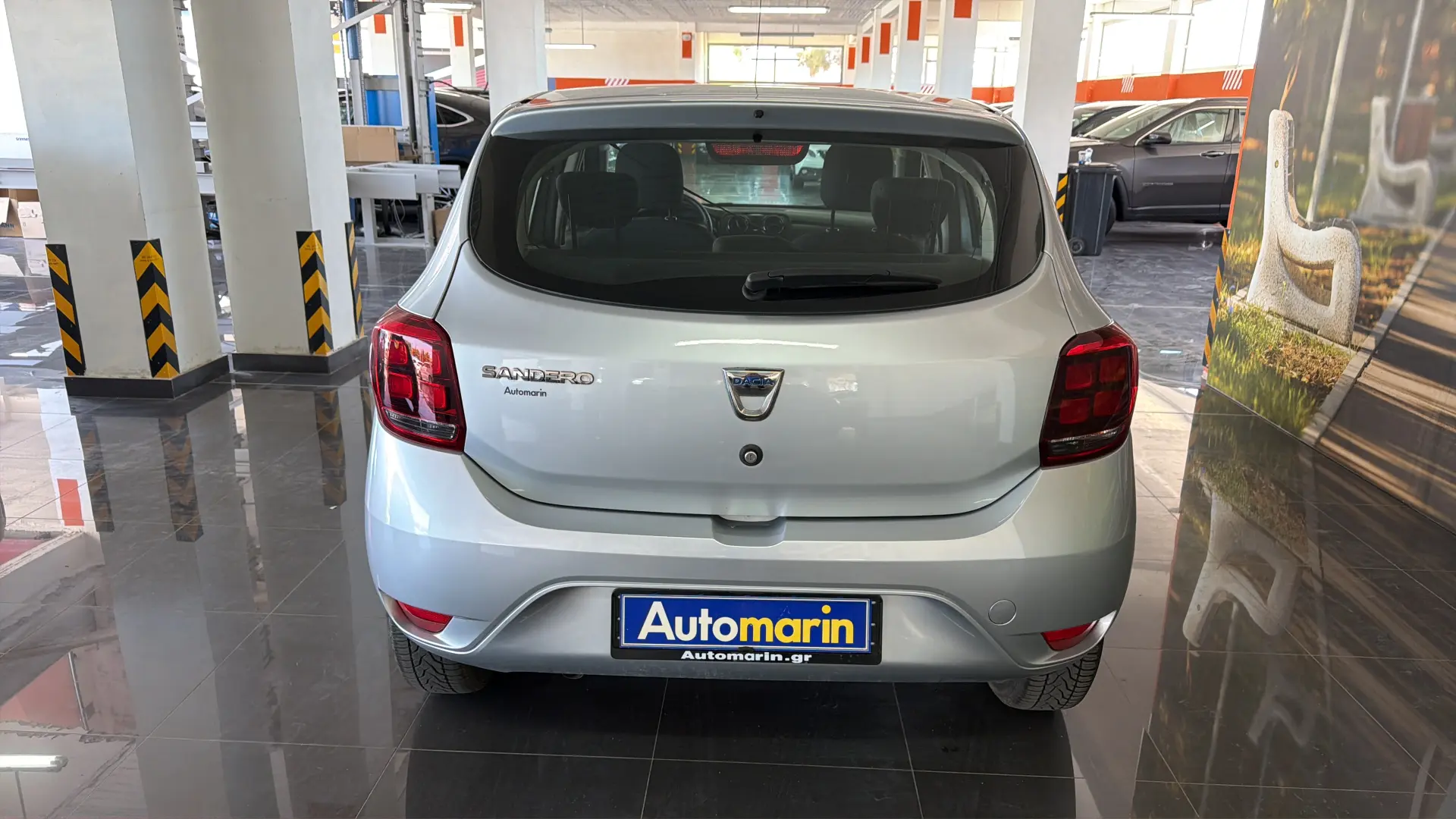 View 5 - Dacia Sandero - 2020