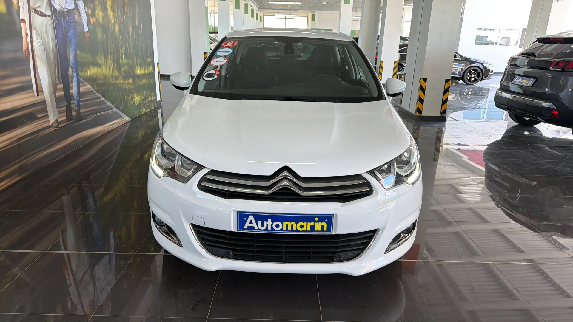 View 2 - Citroen C4 - 2015