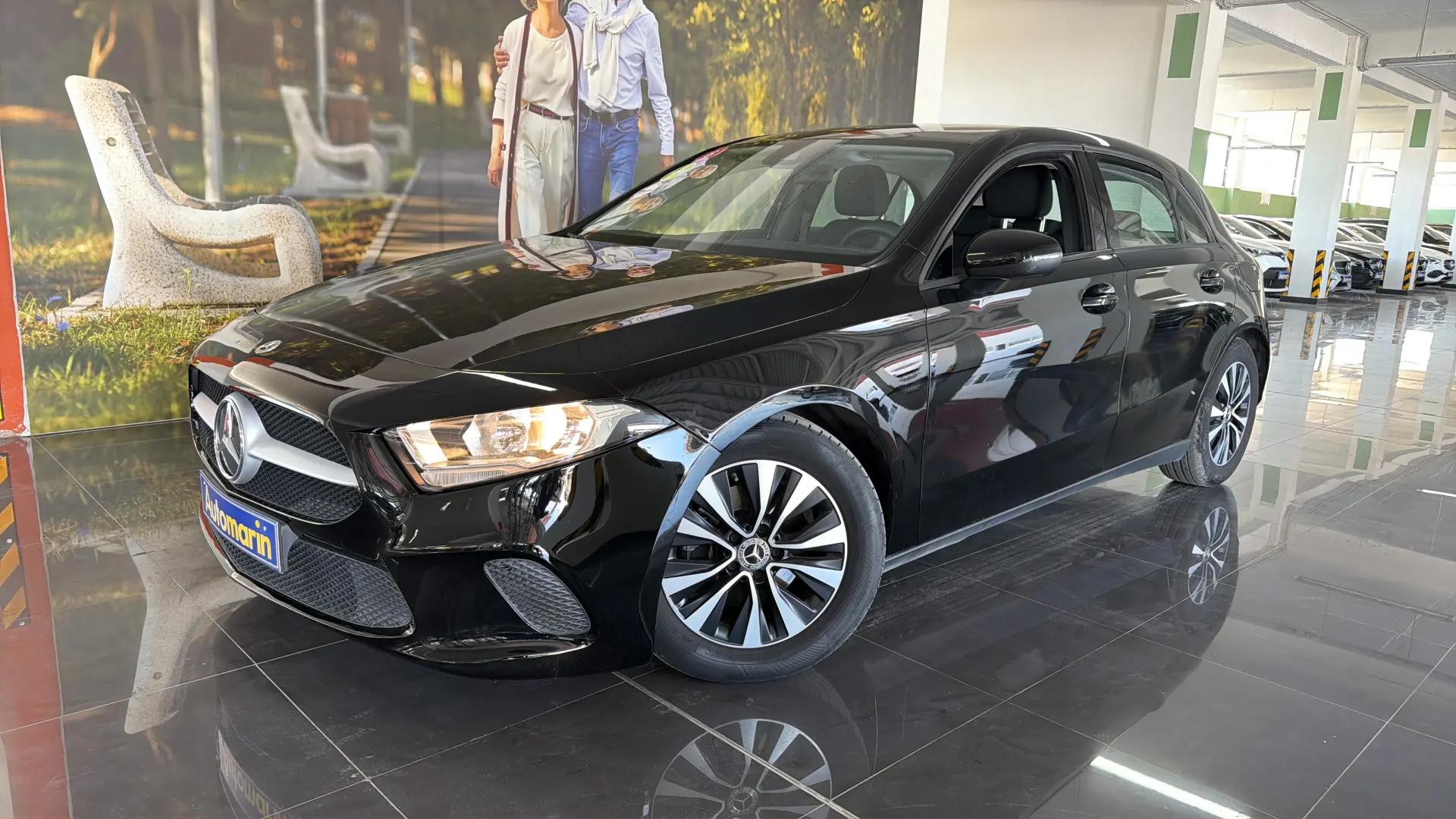 View 1 - Mercedes-Benz A 160 - 2021