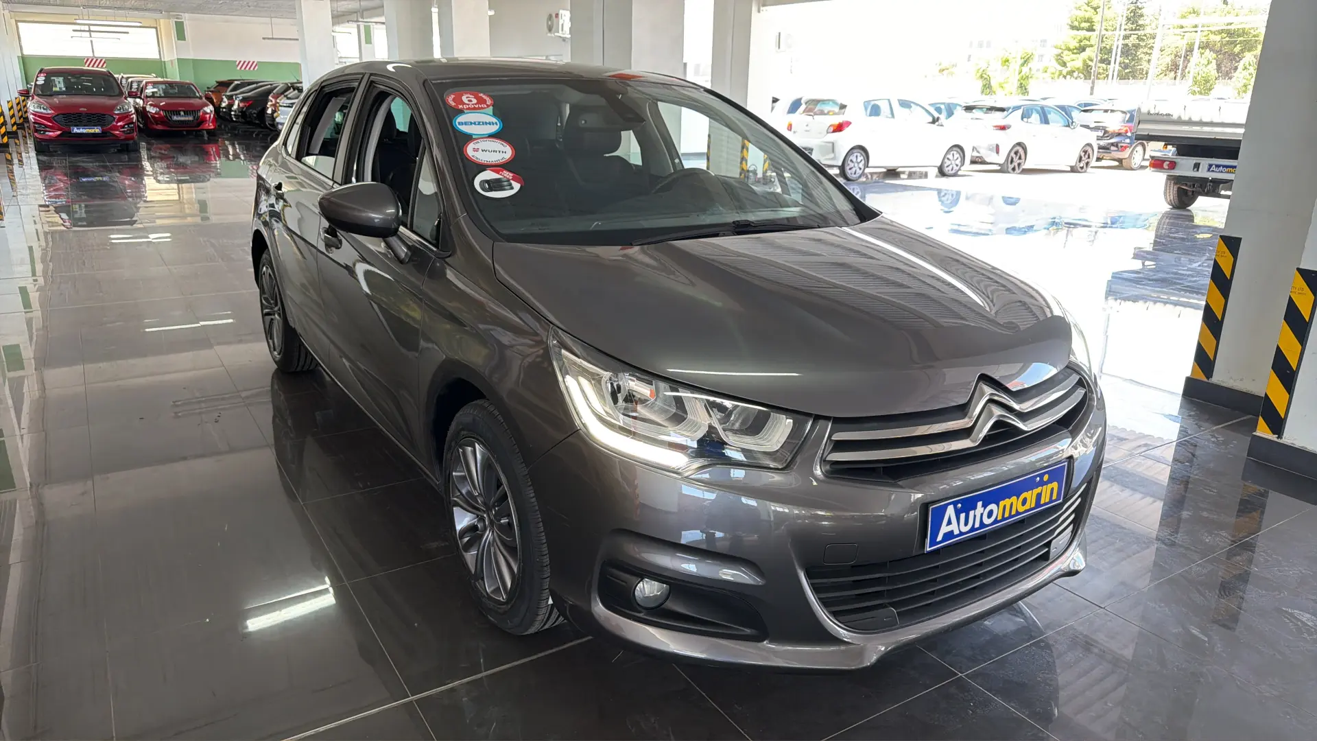 View 3 - Citroen C4 - 2015