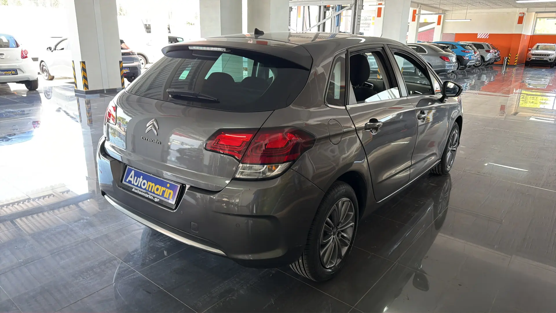 View 4 - Citroen C4 - 2015