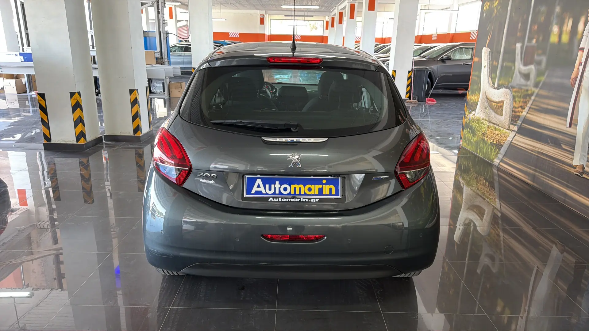 View 5 - Peugeot 208 - 2017