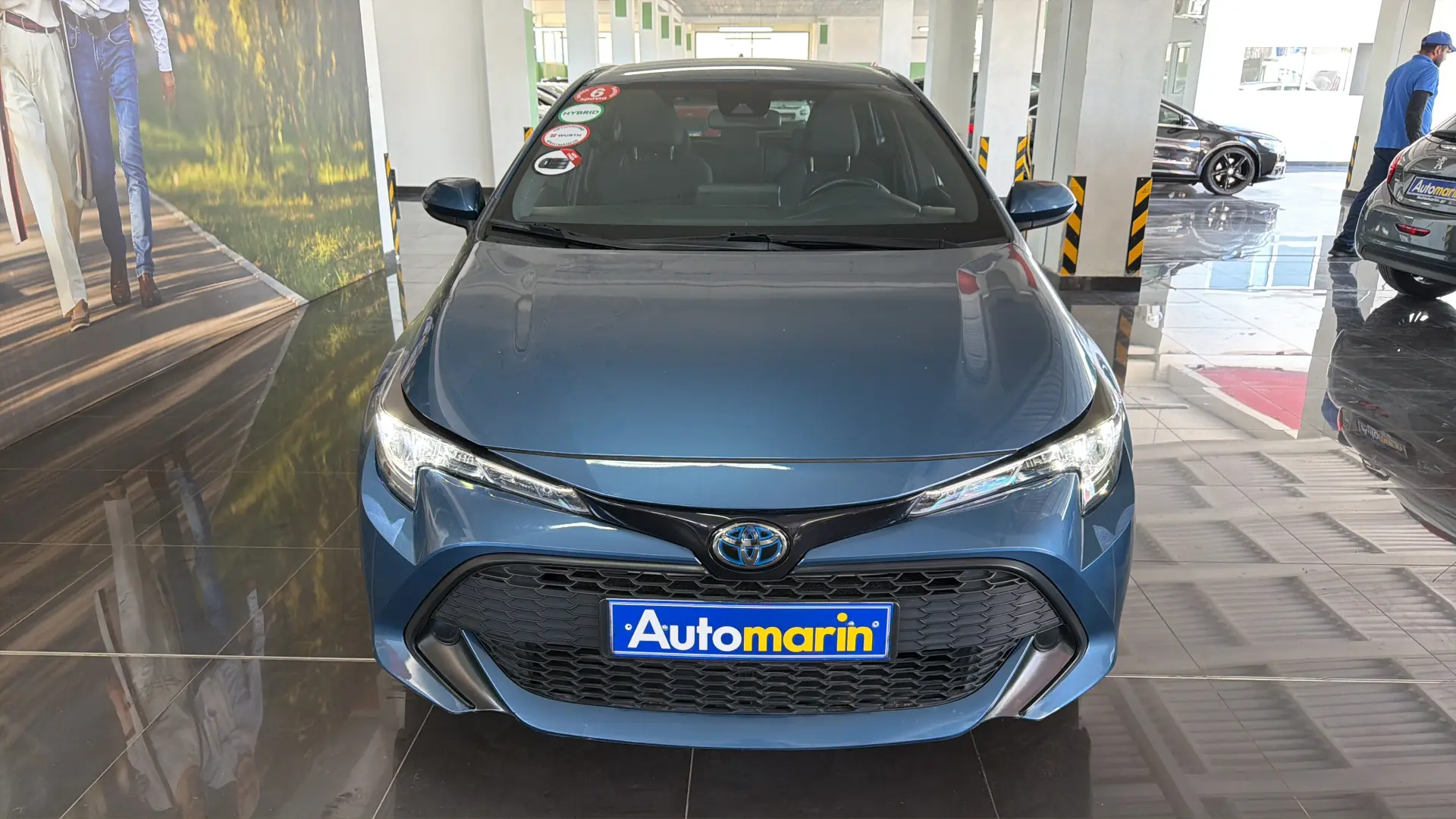View 2 - Toyota Corolla - 2021