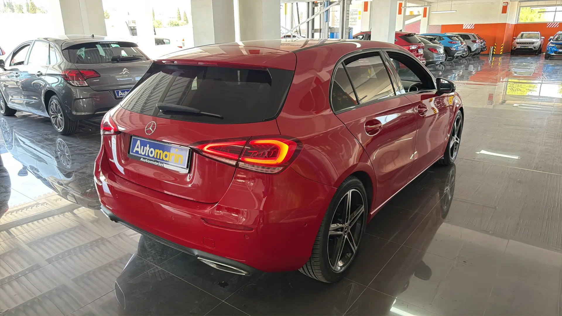 View 4 - Mercedes-Benz A 180 - 2018