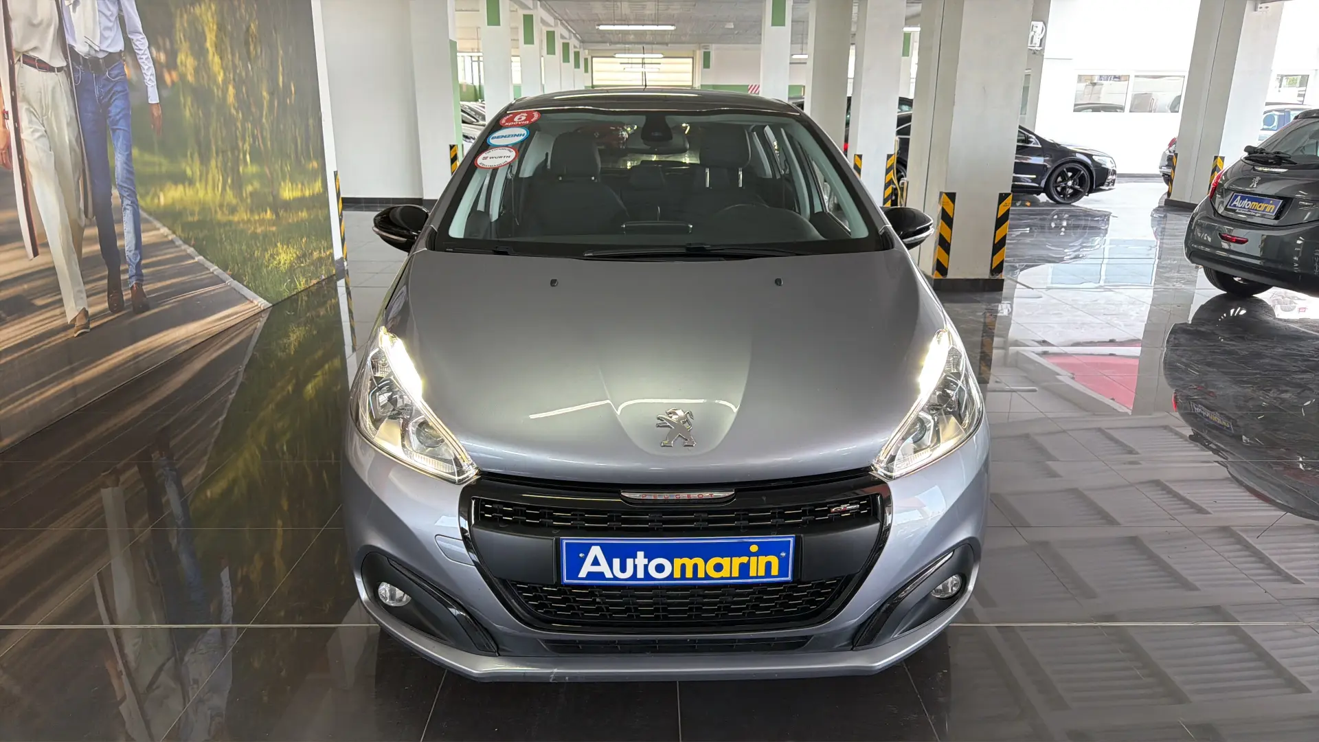 View 2 - Peugeot 208 - 2019