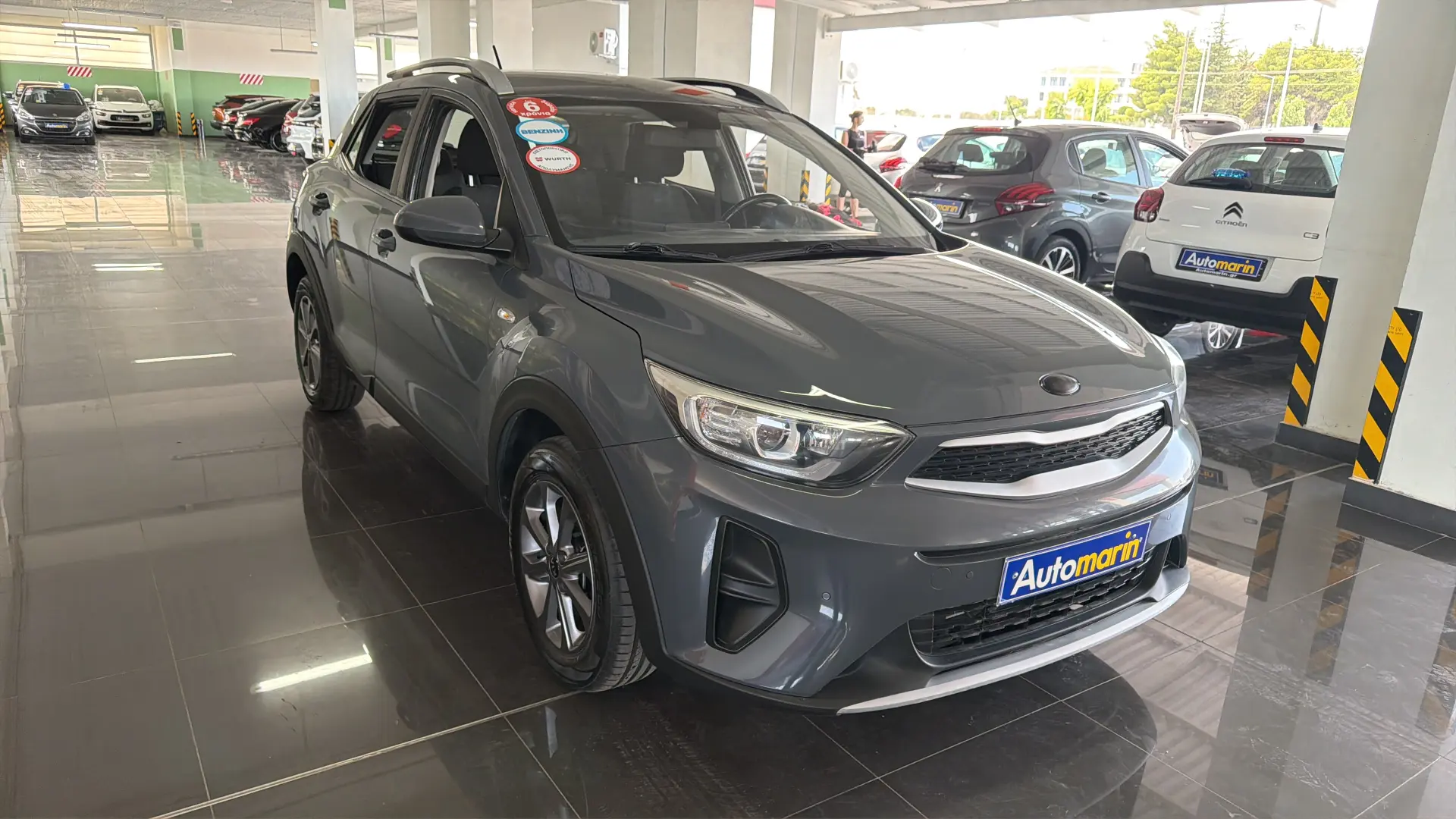 View 3 - Kia Stonic - 2021