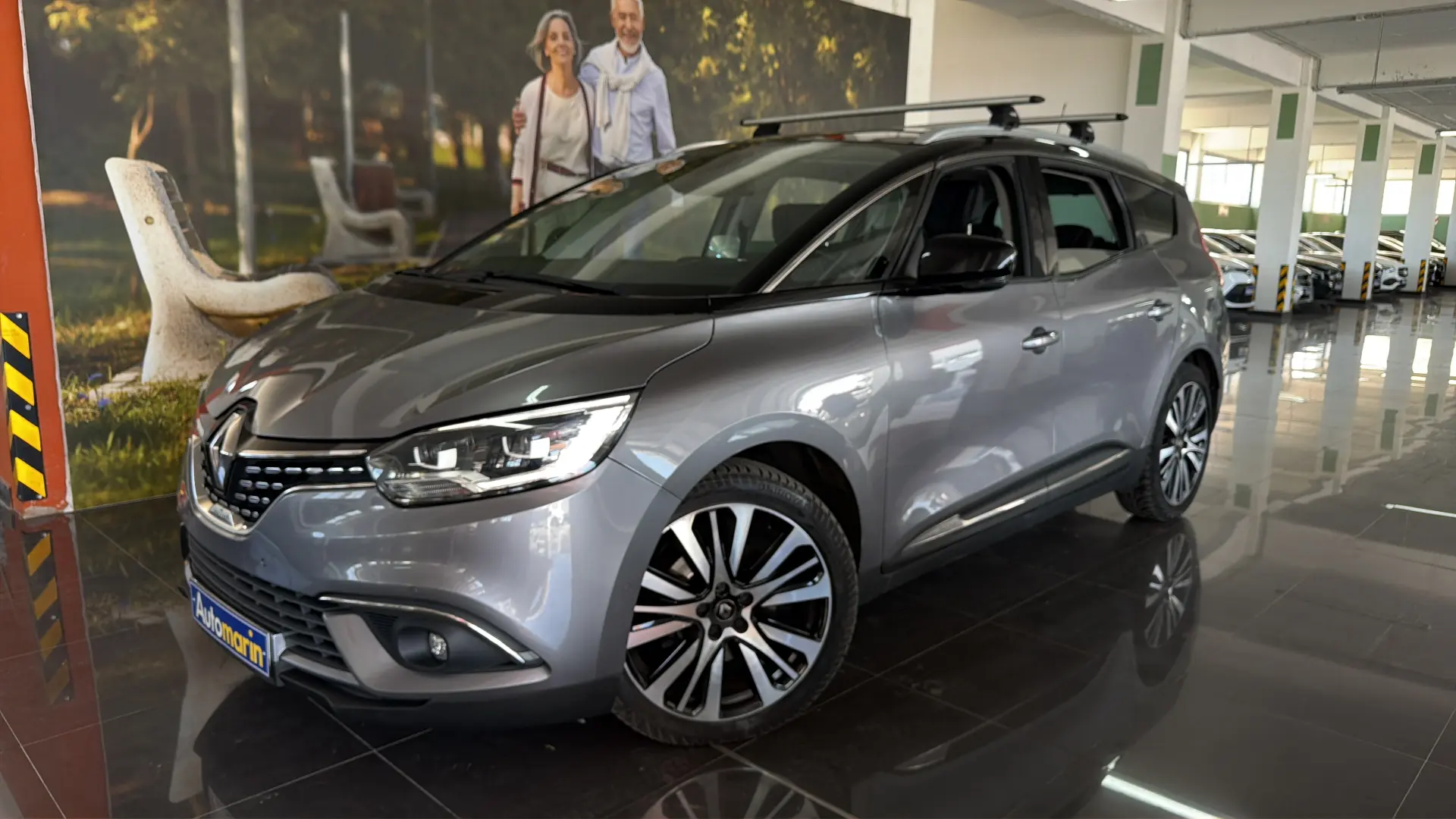 View 1 - Renault Grand Scenic - 2018