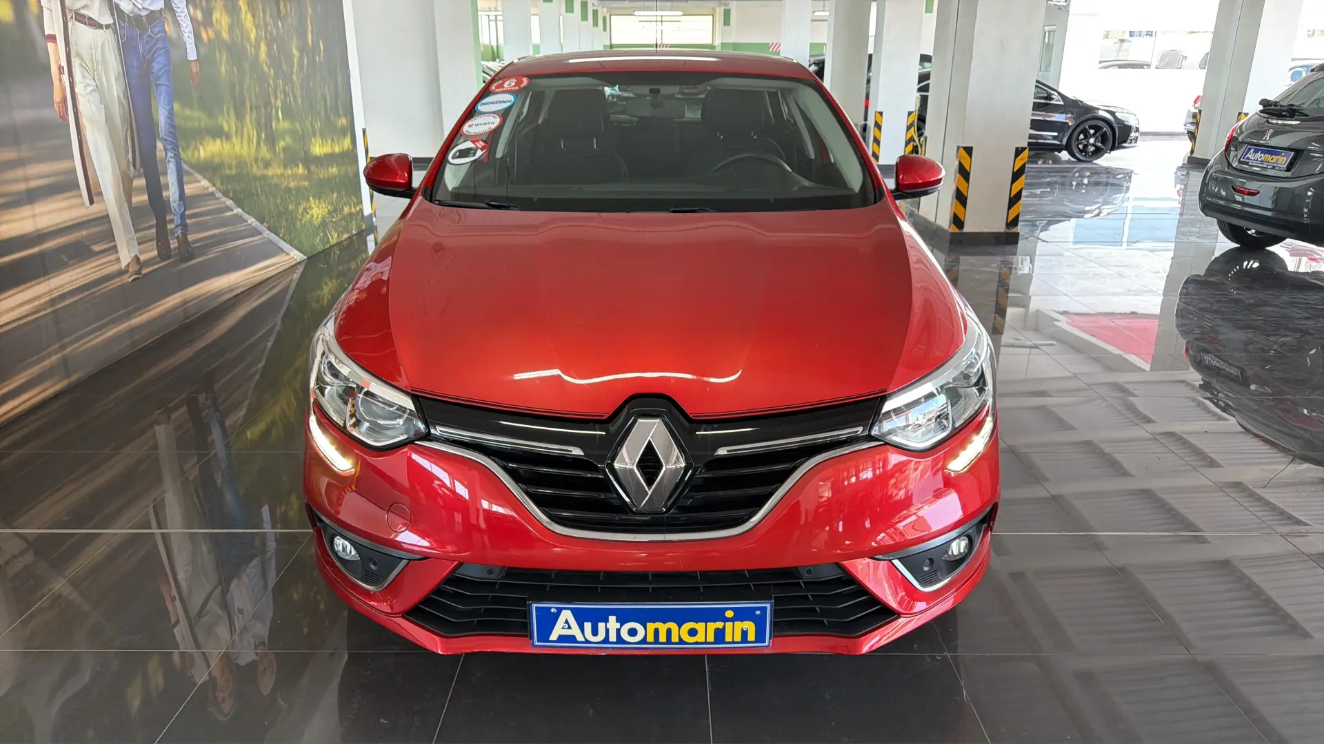 View 2 - Renault Megane - 2017