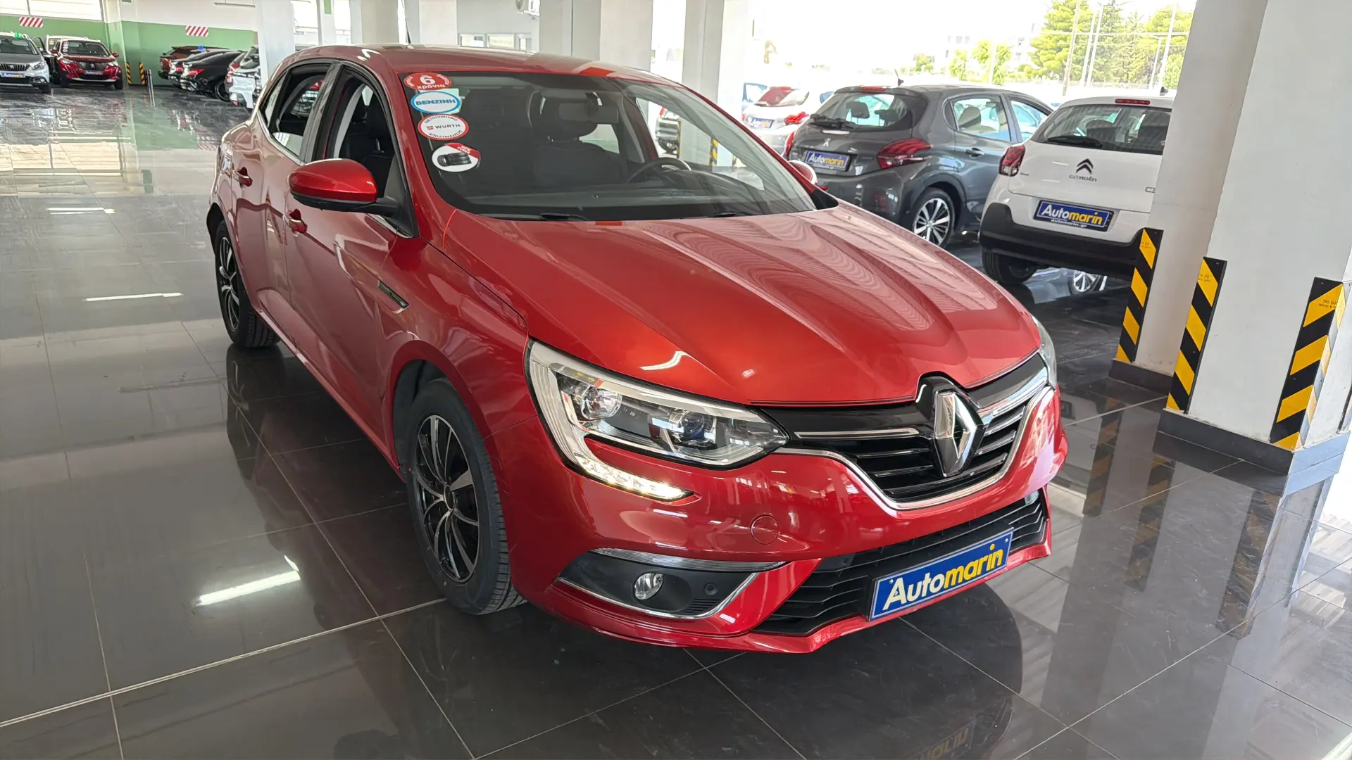 View 3 - Renault Megane - 2017