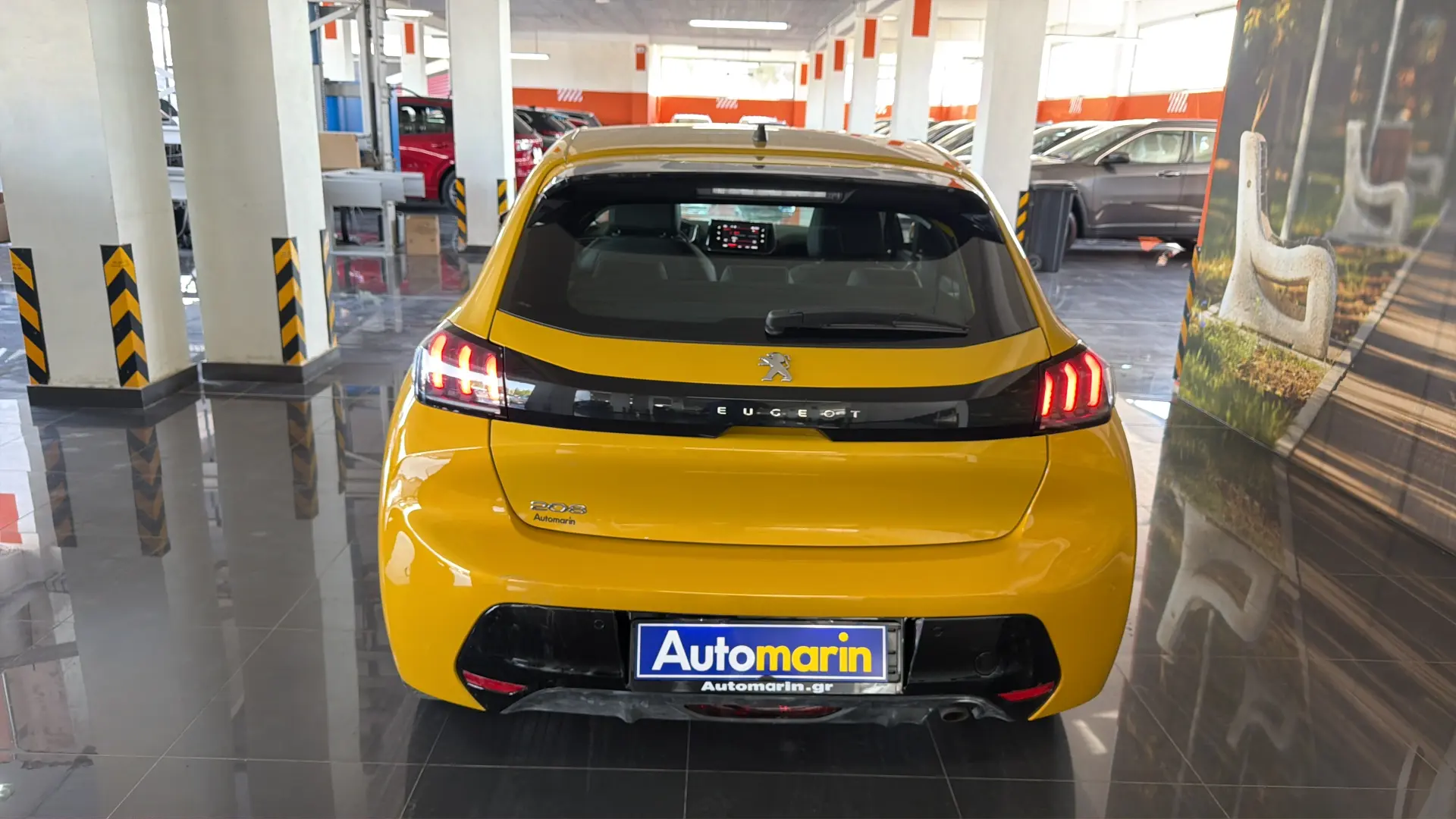 View 5 - Peugeot 208 - 2020