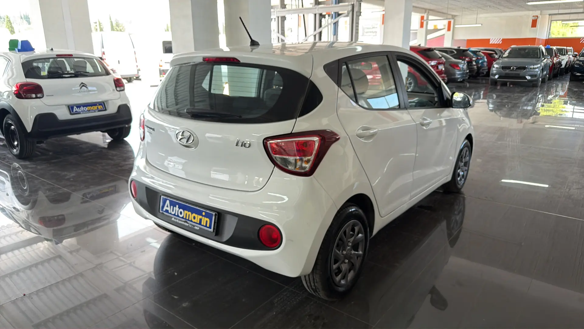 View 4 - Hyundai i 10 - 2017