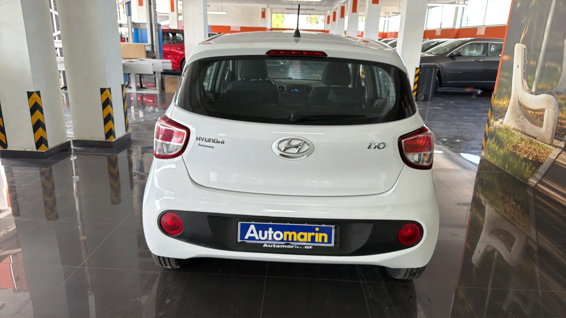 View 5 - Hyundai i 10 - 2017