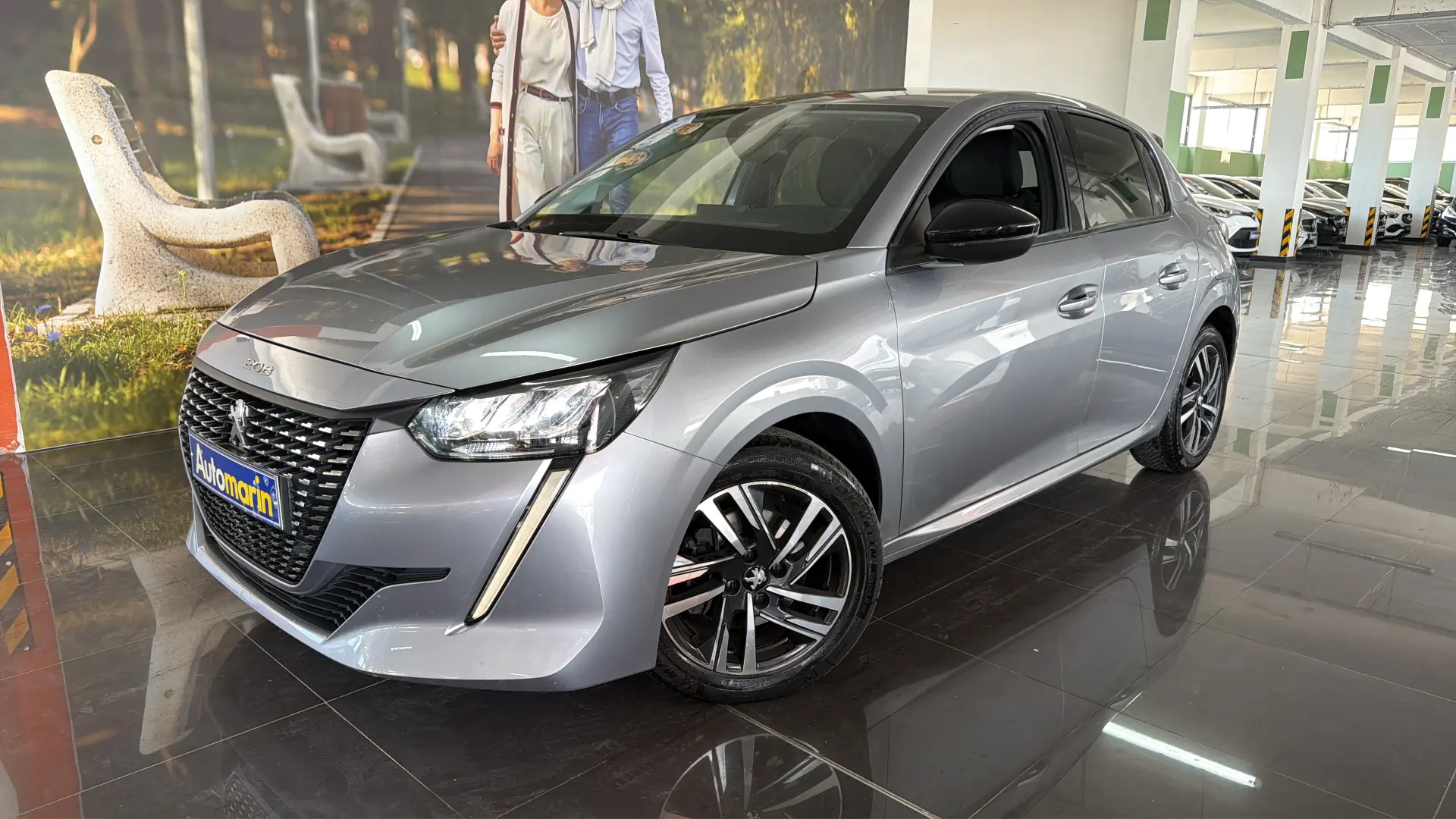 View 1 - Peugeot 208 - 2023