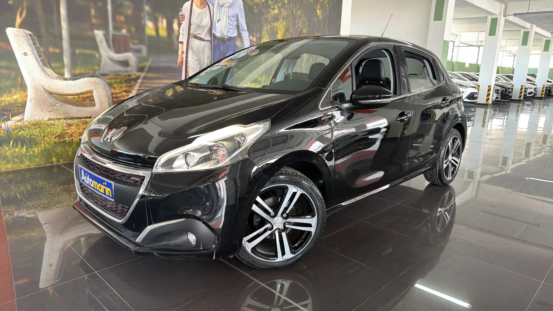 View 1 - Peugeot 208 - 2015