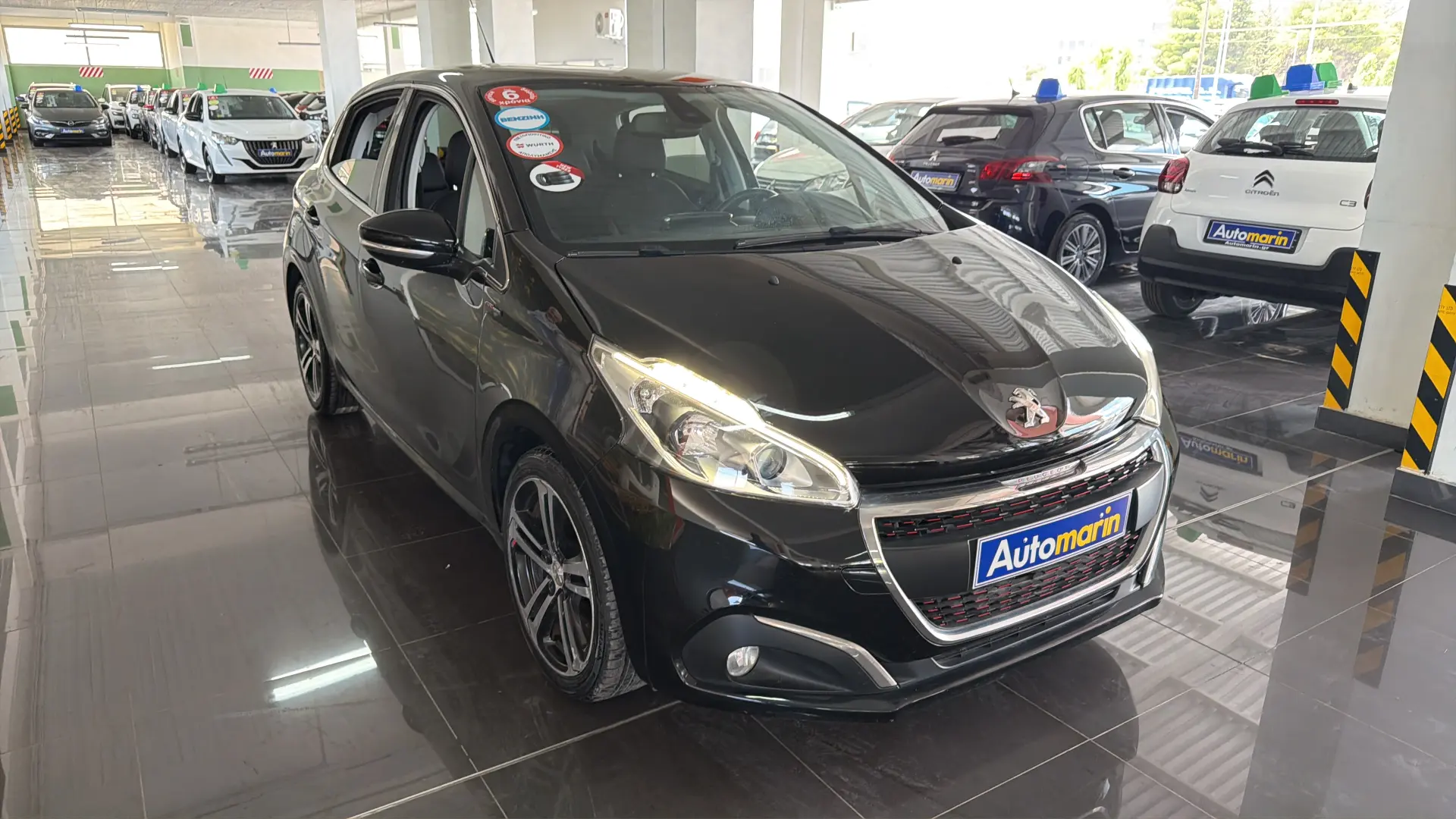 View 3 - Peugeot 208 - 2015