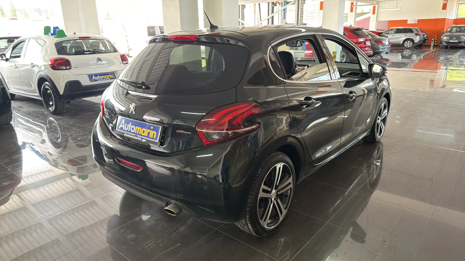 View 4 - Peugeot 208 - 2015
