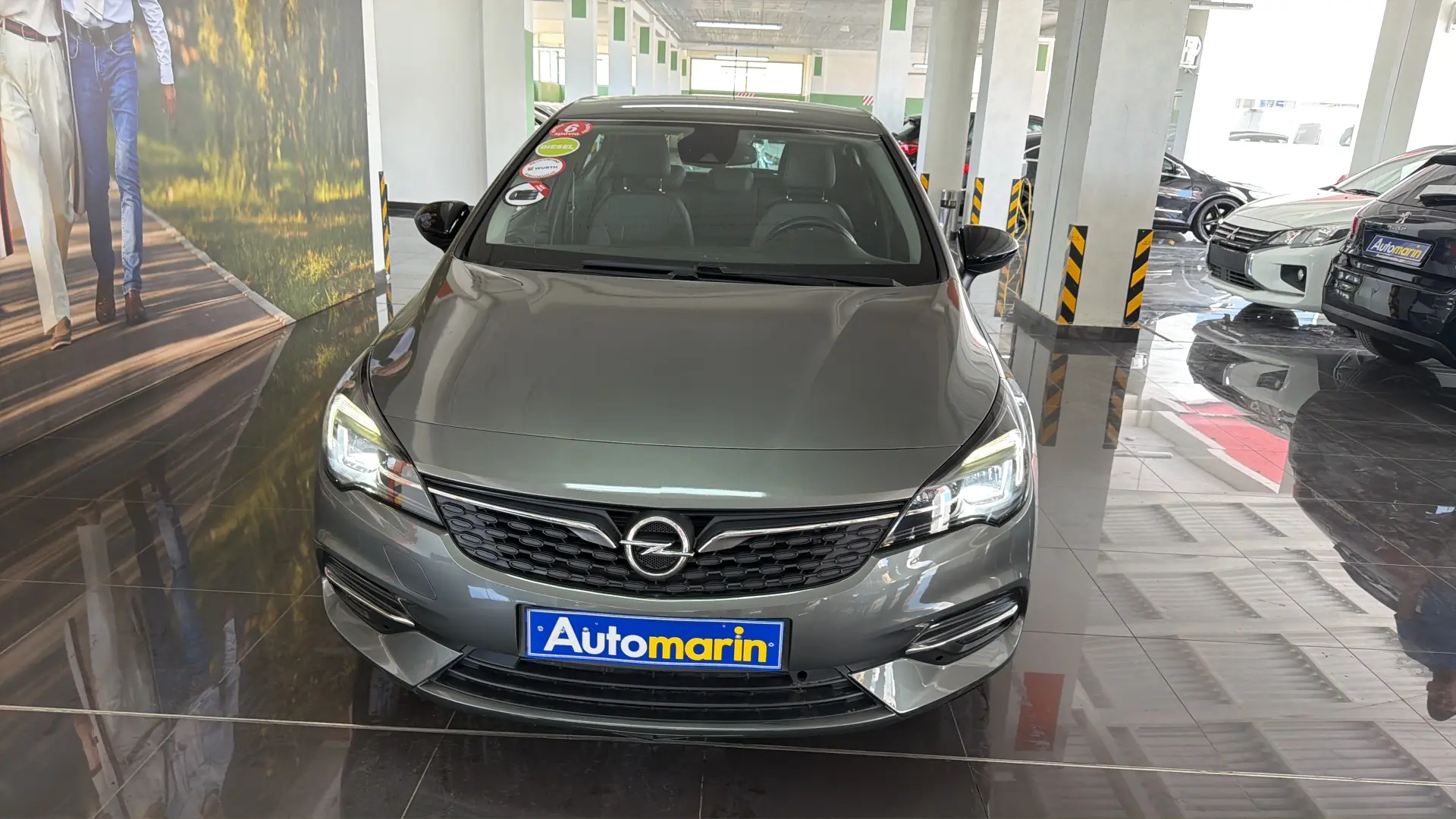 View 2 - Opel Astra - 2021