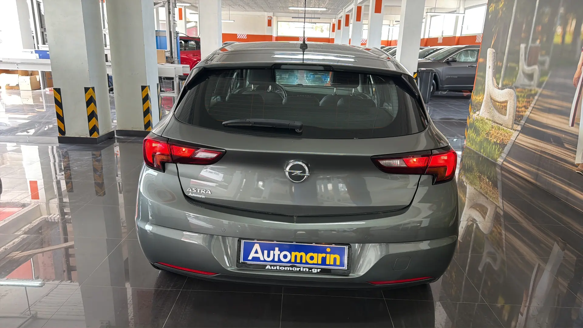 View 5 - Opel Astra - 2021