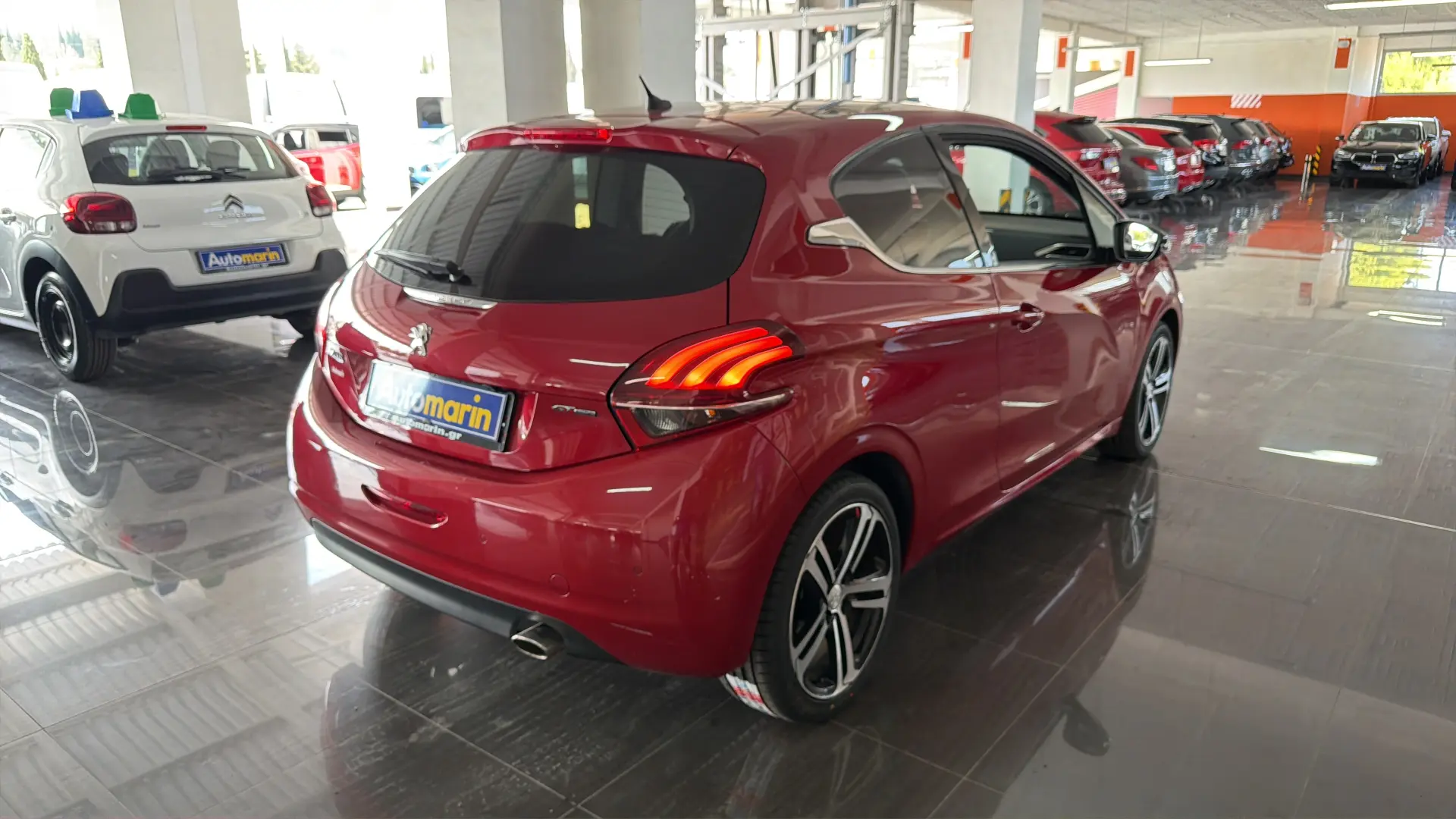View 4 - Peugeot 208 - 2015