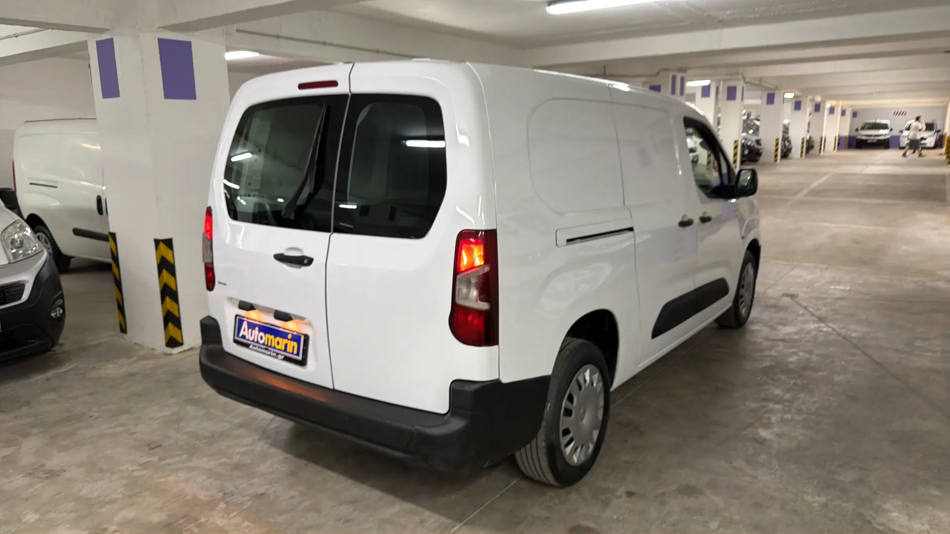 View 4 - Opel Combo - 2021
