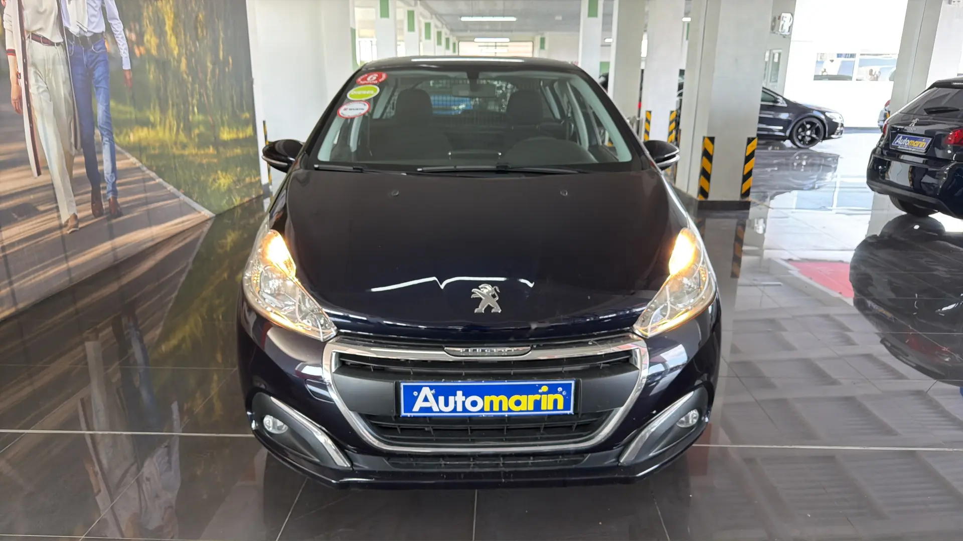 View 2 - Peugeot 208 - 2019