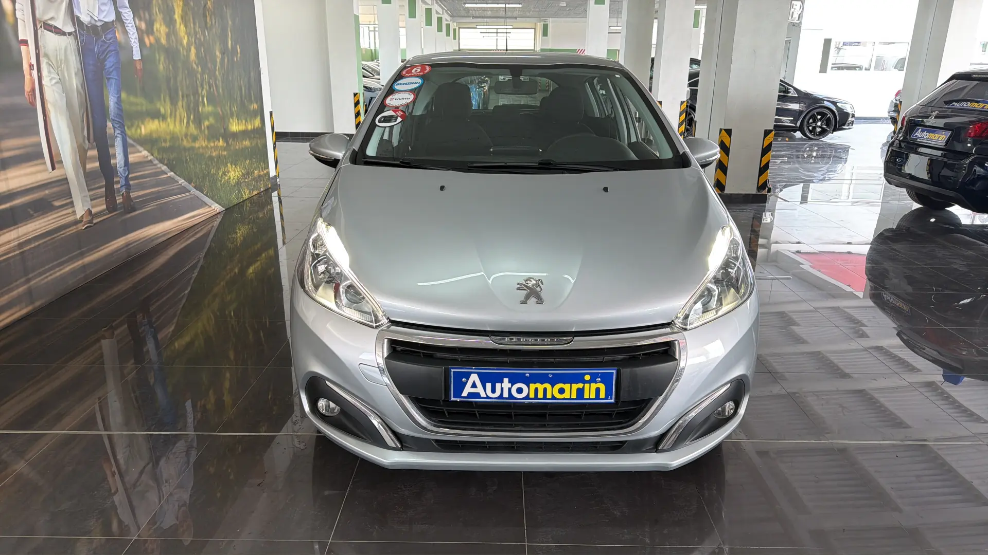 View 2 - Peugeot 208 - 2017