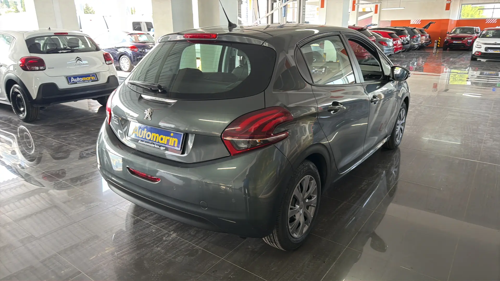 View 4 - Peugeot 208 - 2015