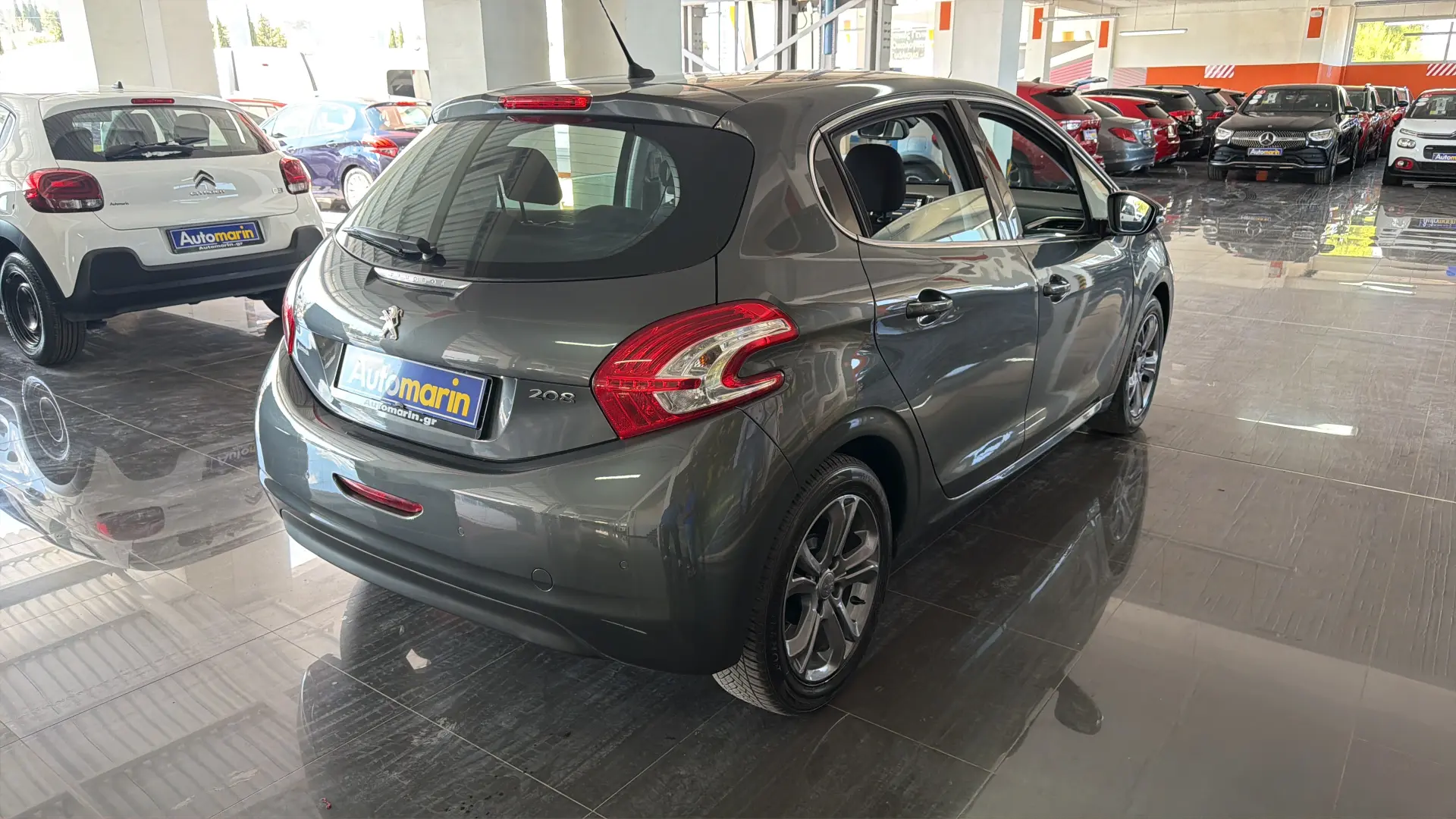 View 4 - Peugeot 208 - 2015
