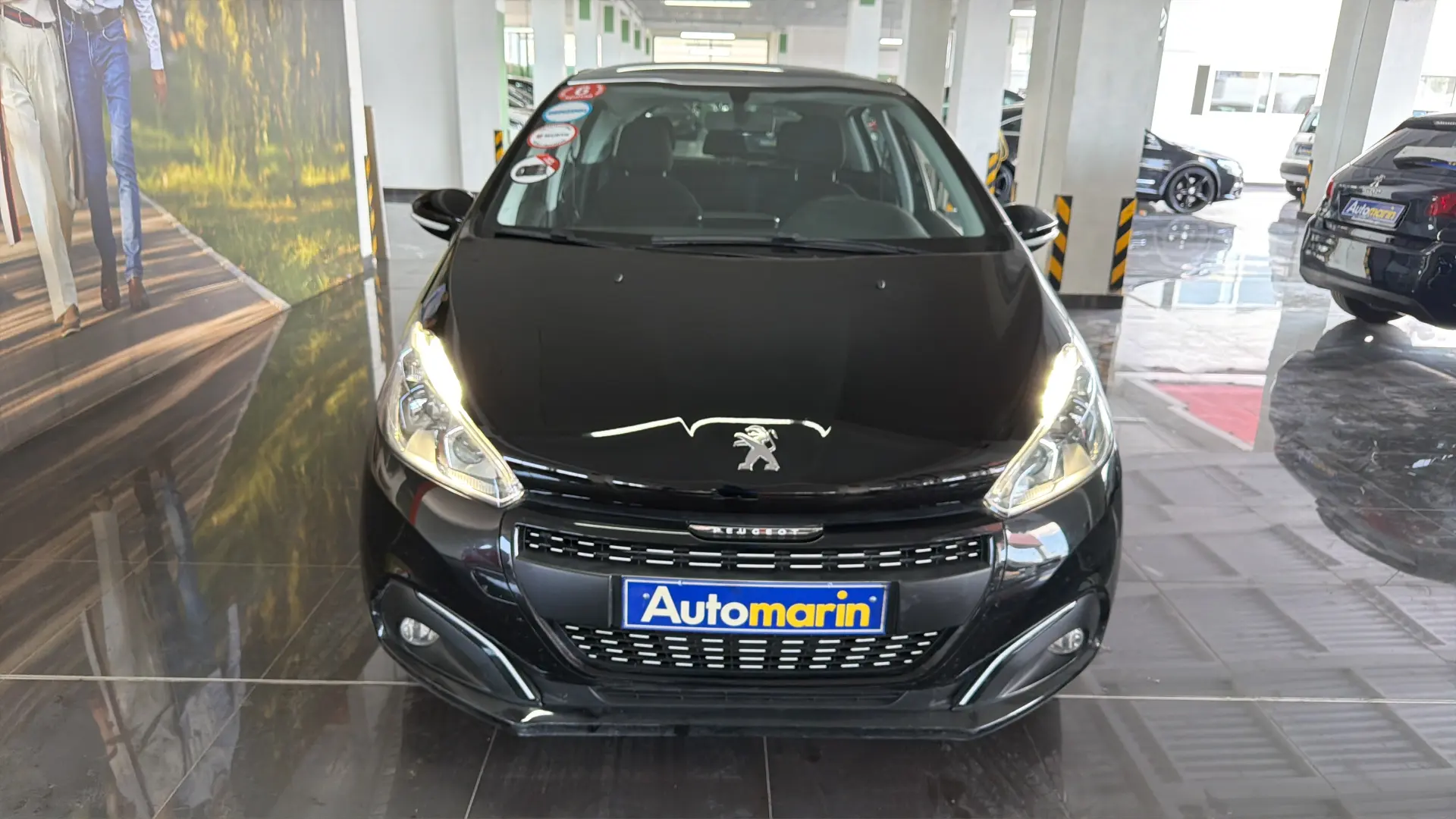View 2 - Peugeot 208 - 2017