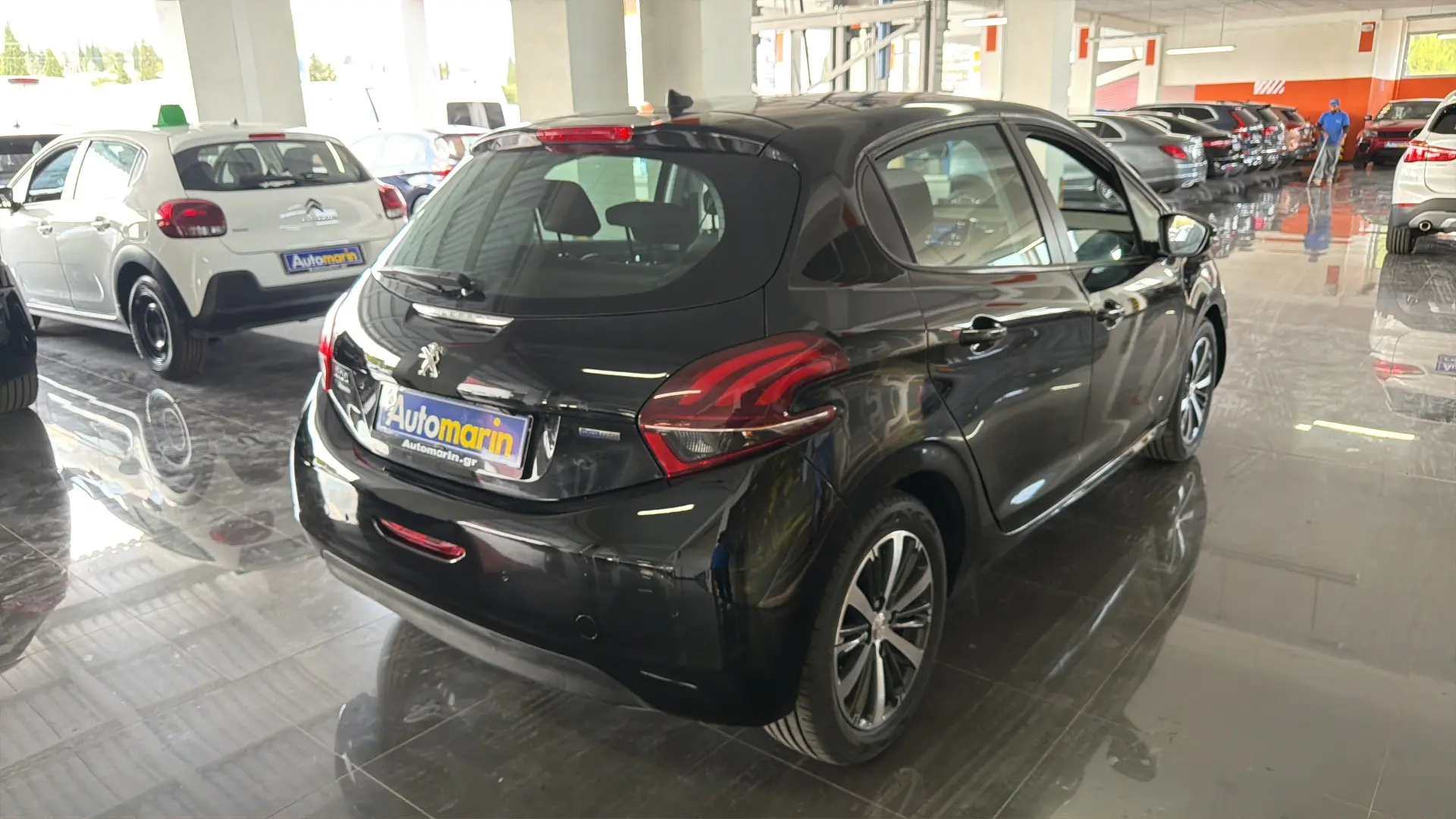 View 4 - Peugeot 208 - 2017