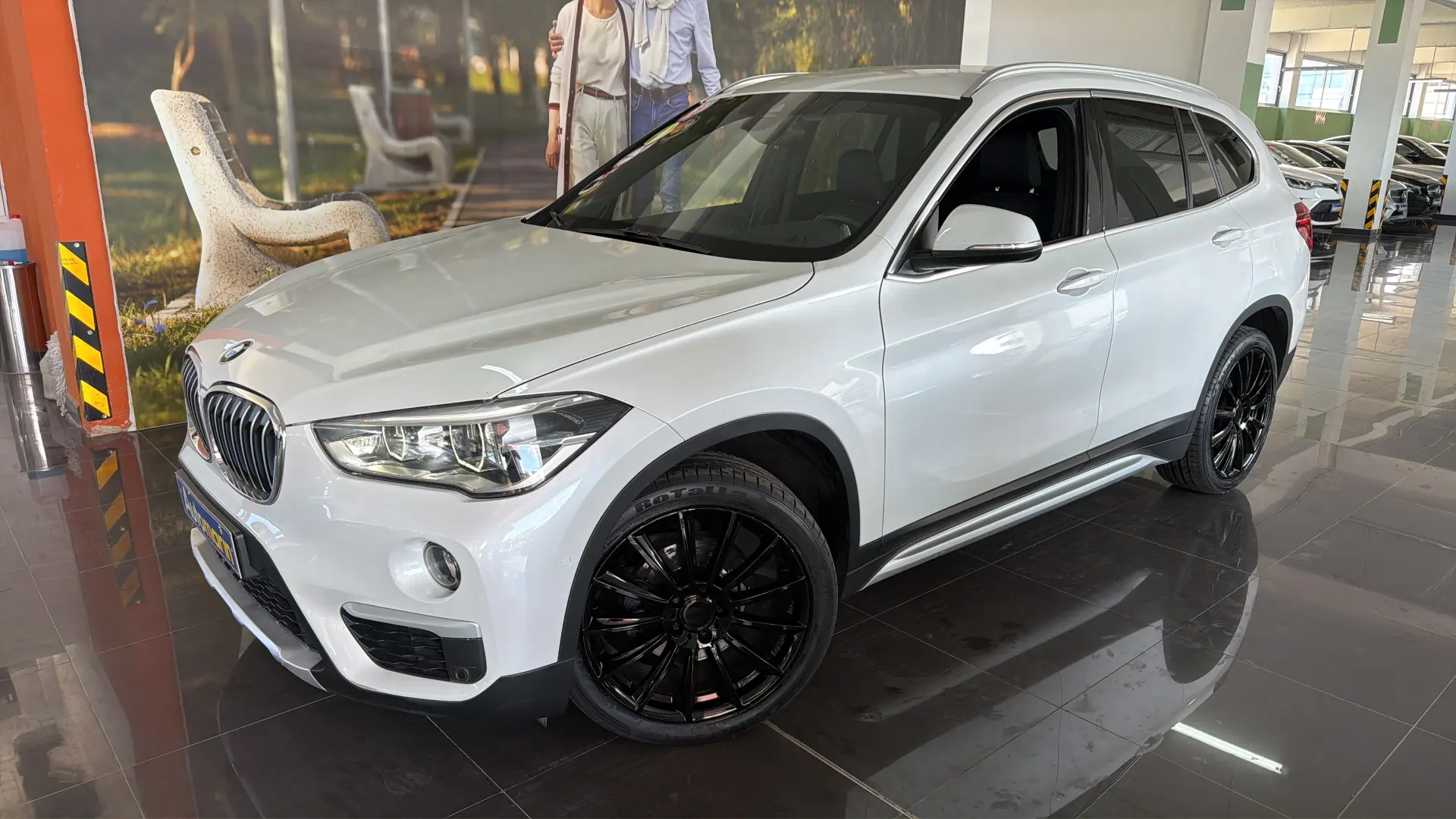 View 1 - BMW X1 - 2018