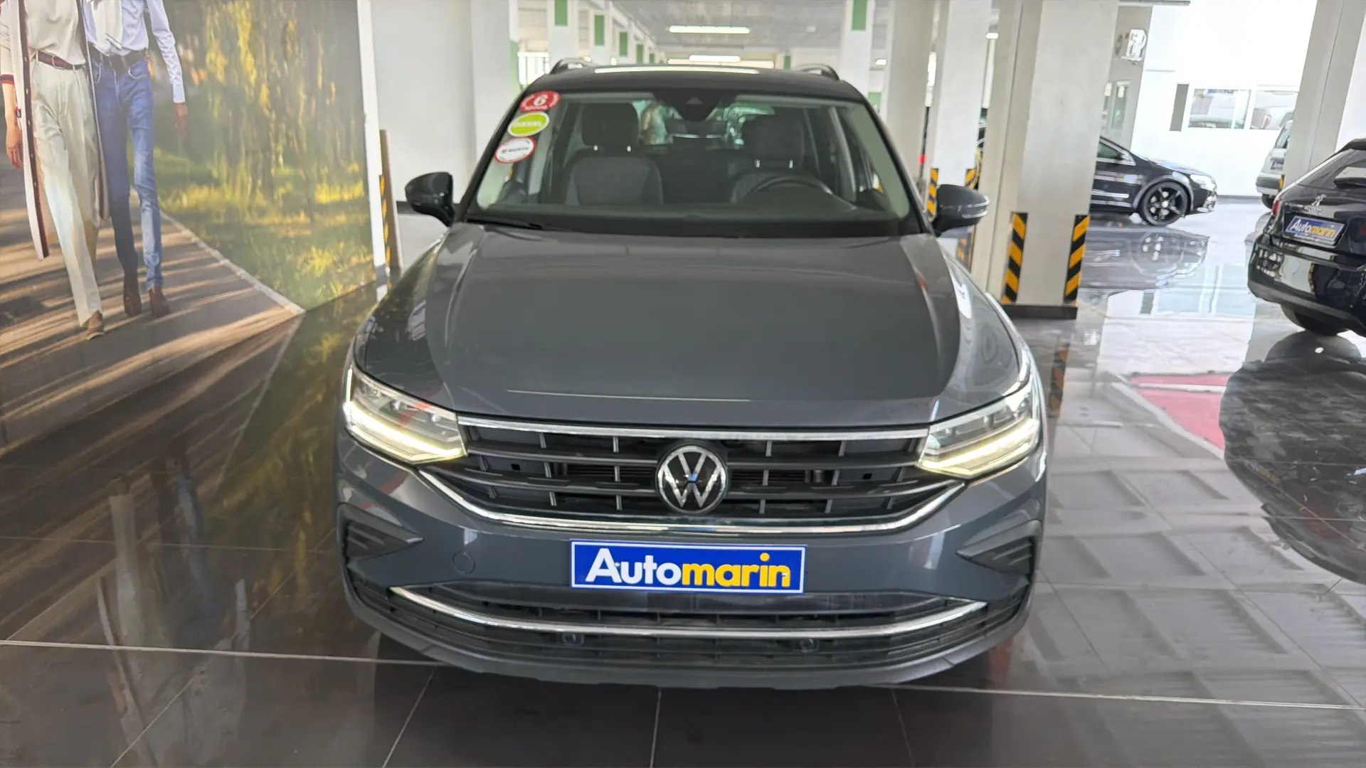 View 2 - Volkswagen Tiguan - 2023