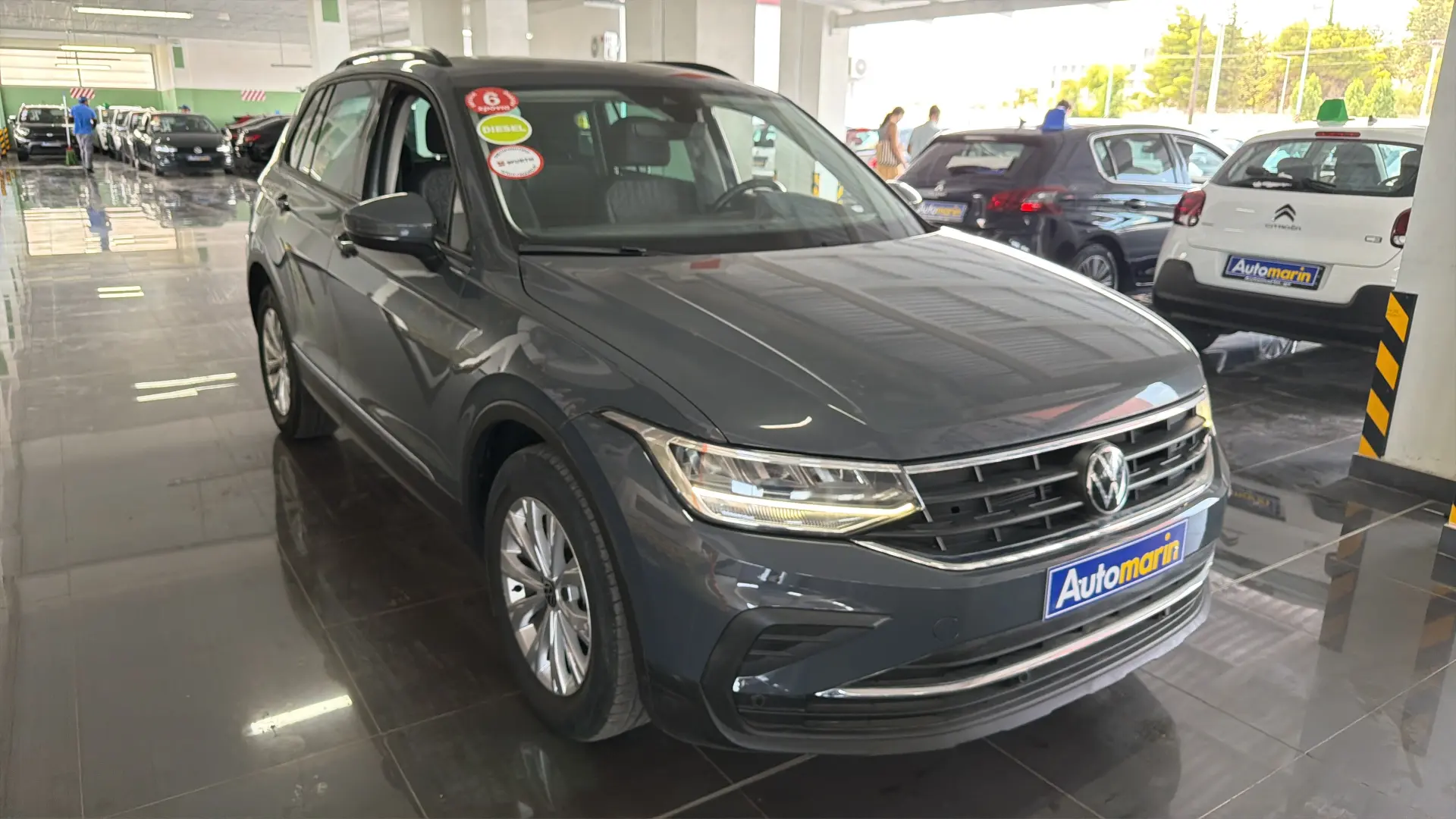 View 3 - Volkswagen Tiguan - 2023