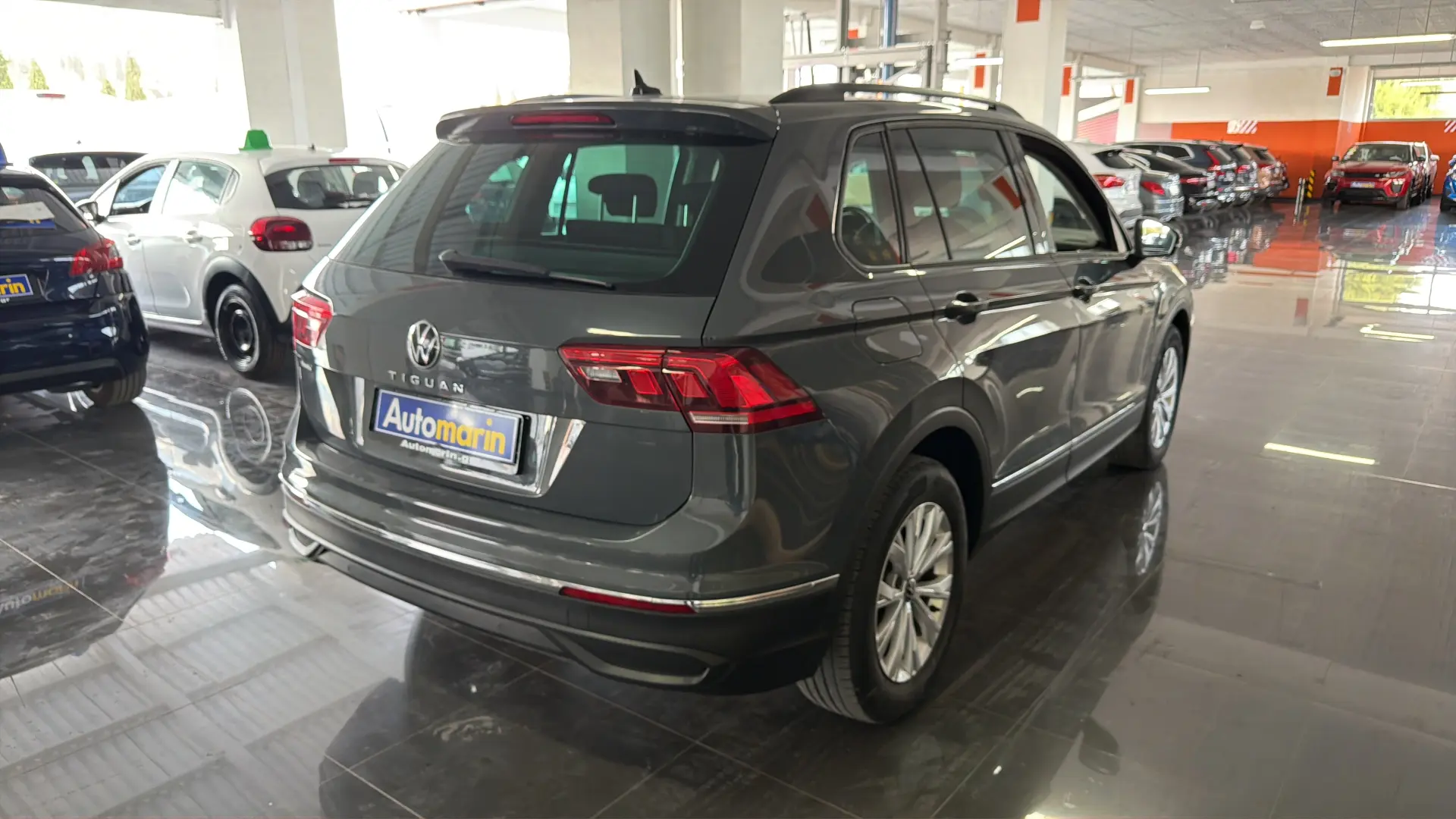View 4 - Volkswagen Tiguan - 2023
