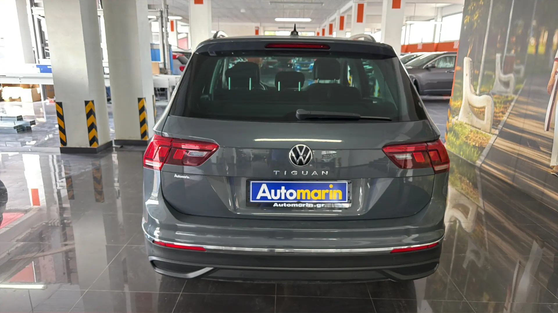 View 5 - Volkswagen Tiguan - 2023