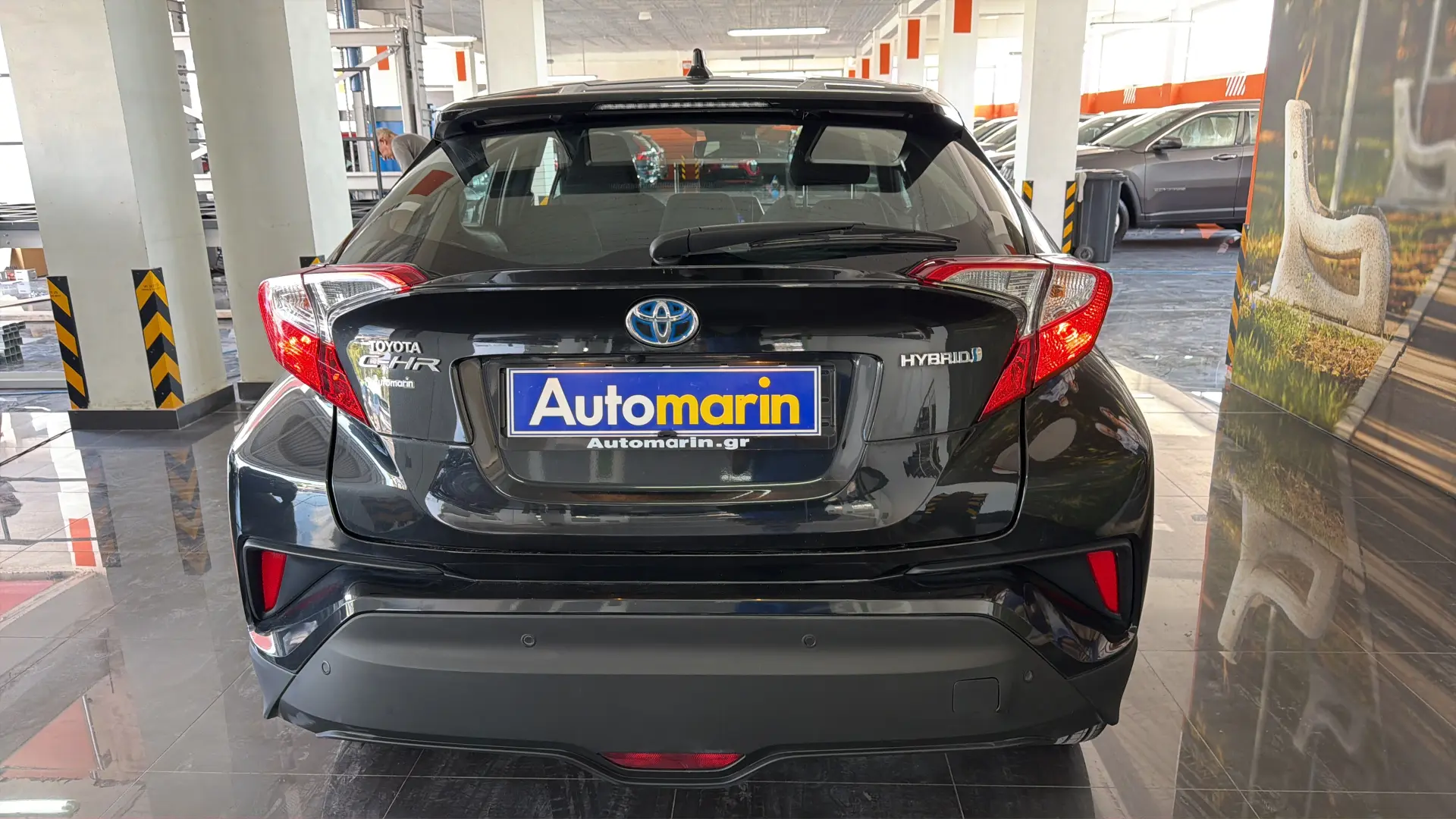 View 5 - Toyota C-HR - 2018