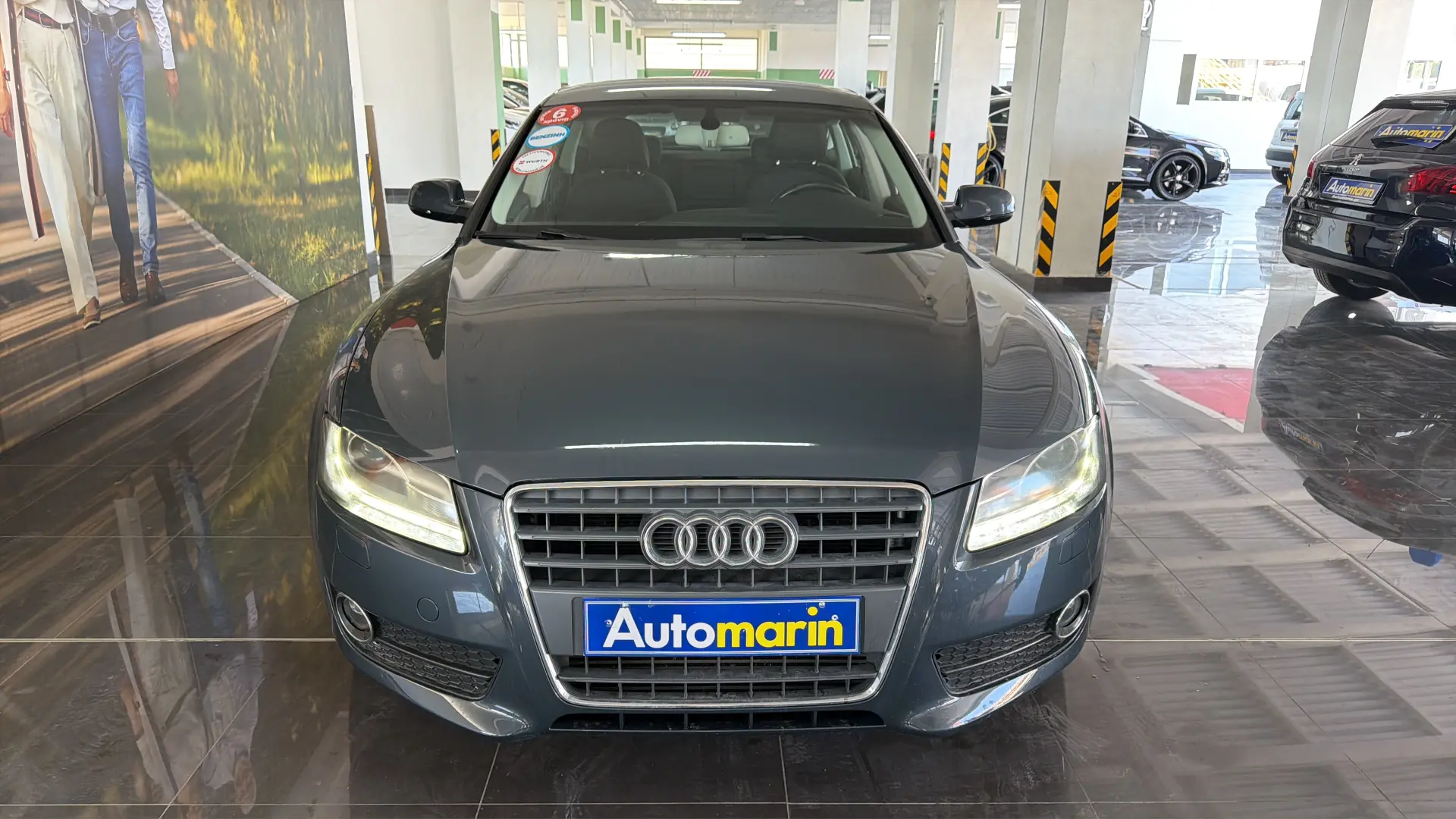 View 2 - AUDI A5 - 2011