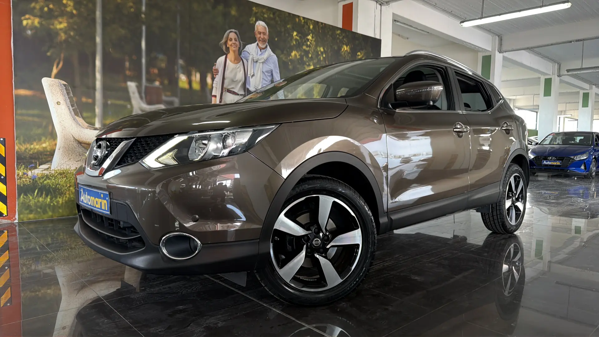 View 1 - Nissan Qashqai - 2015