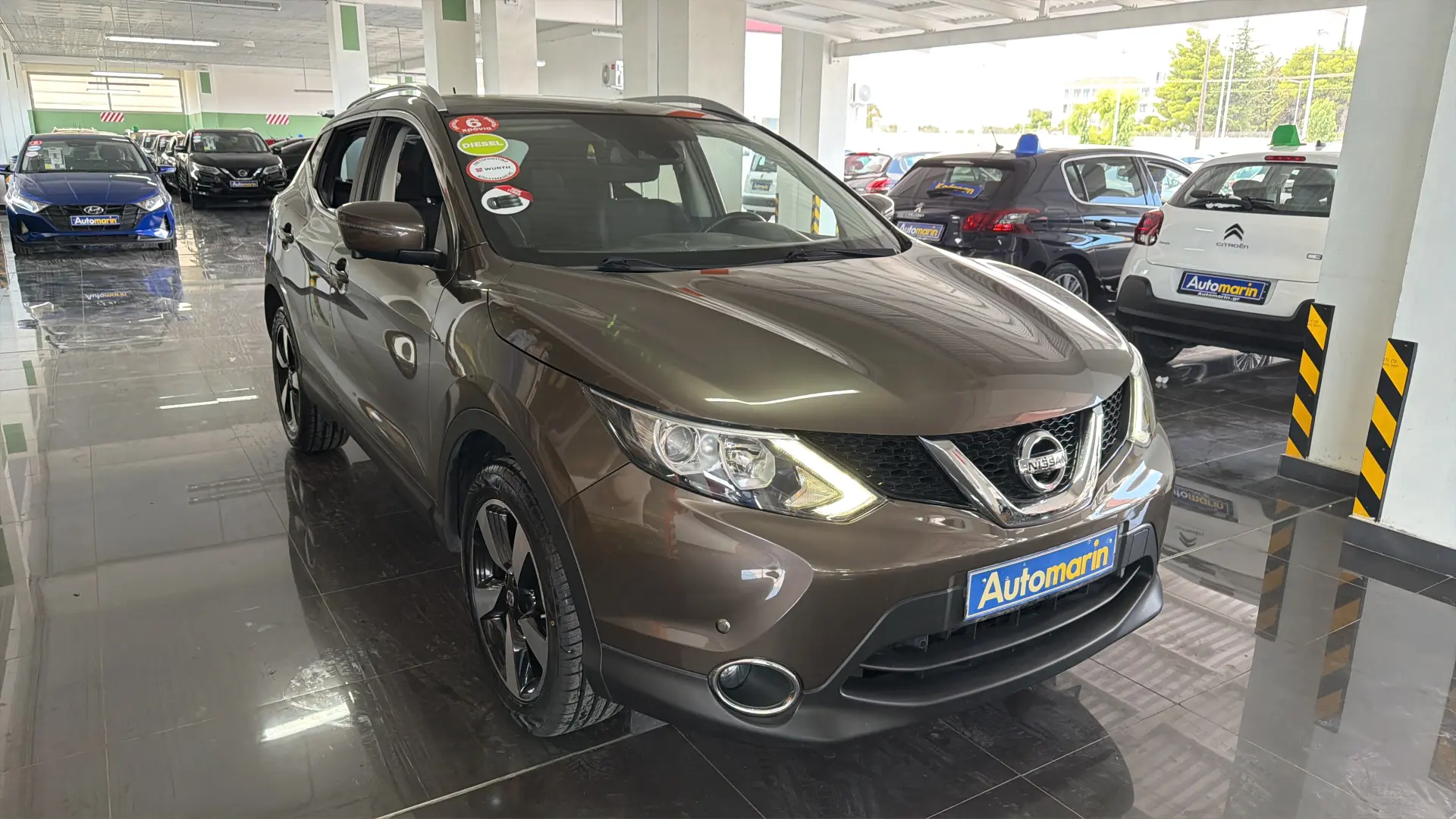 View 3 - Nissan Qashqai - 2015