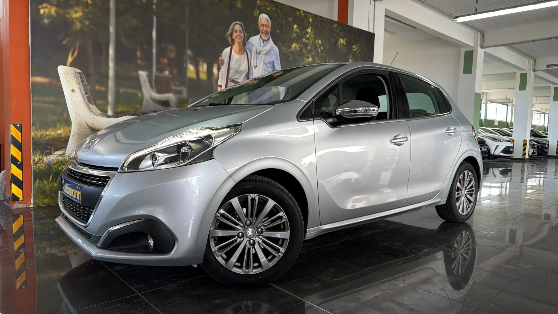 View 1 - Peugeot 208 - 2016