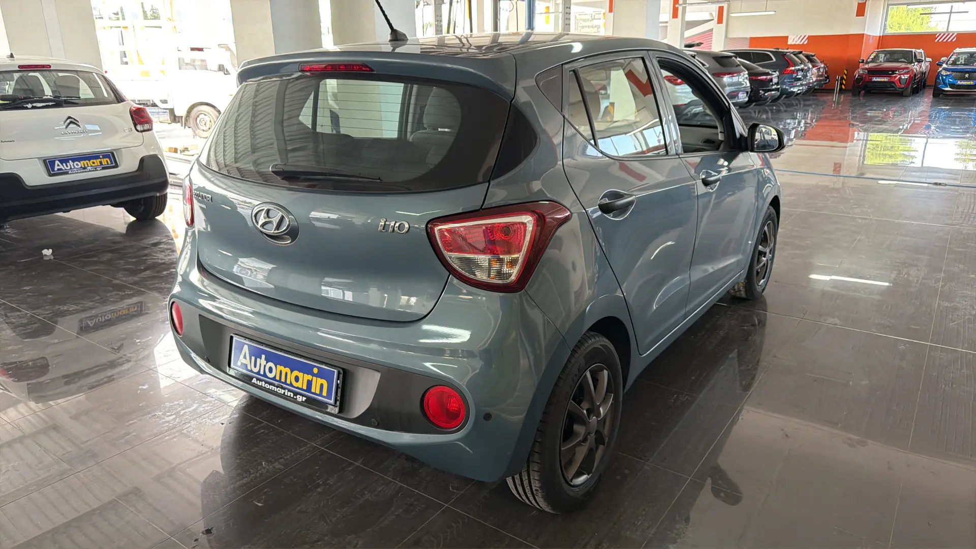 View 4 - Hyundai i 10 - 2017