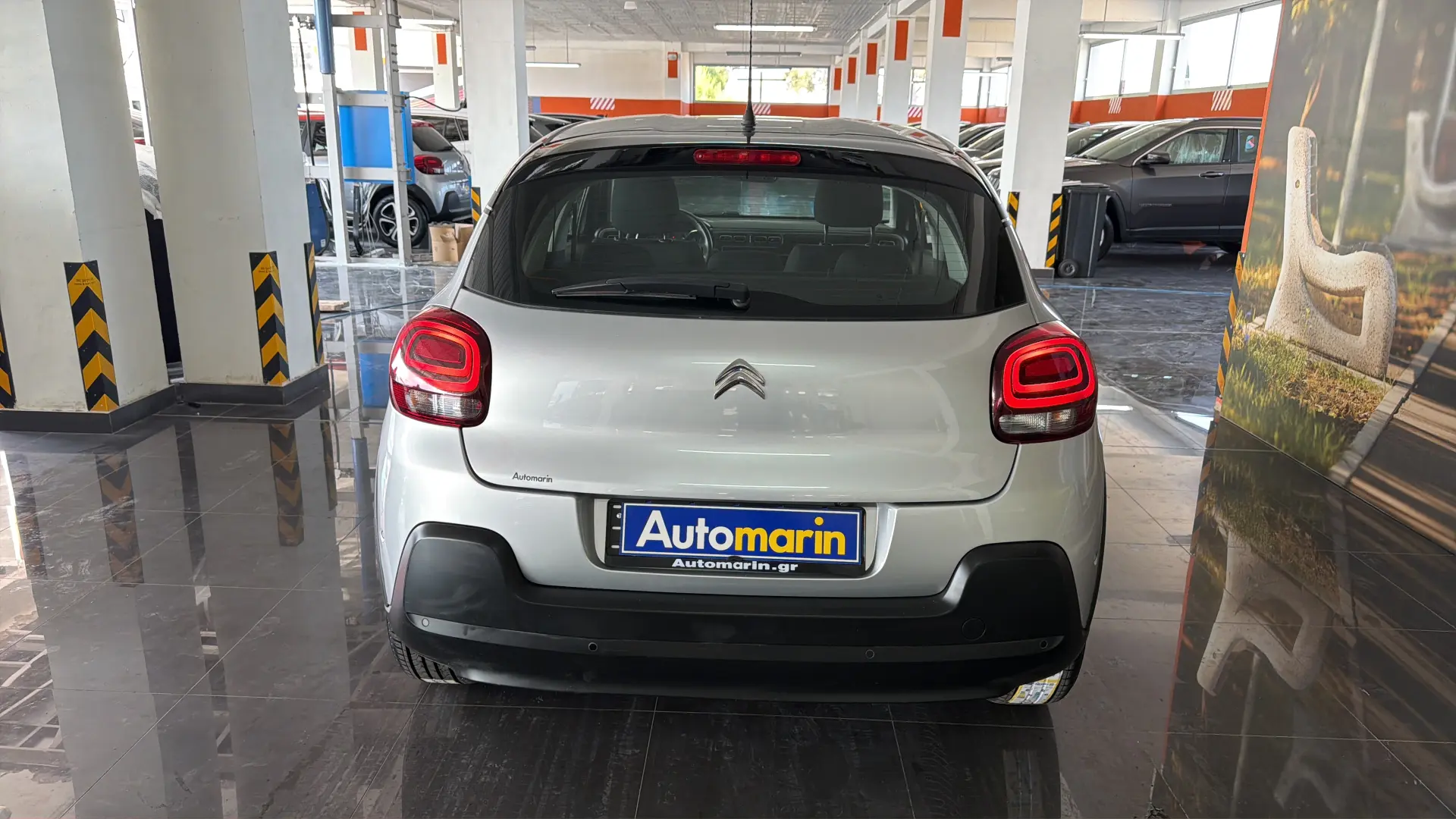 View 5 - Citroen C3 - 2017