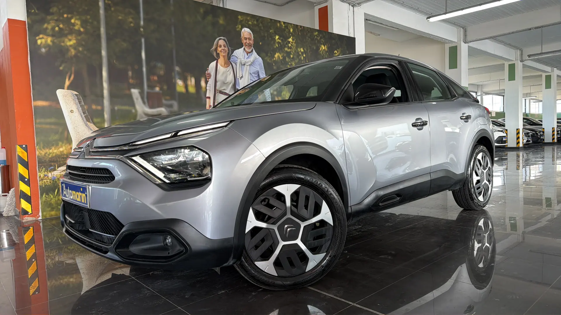 View 1 - Citroen C4 - 2021