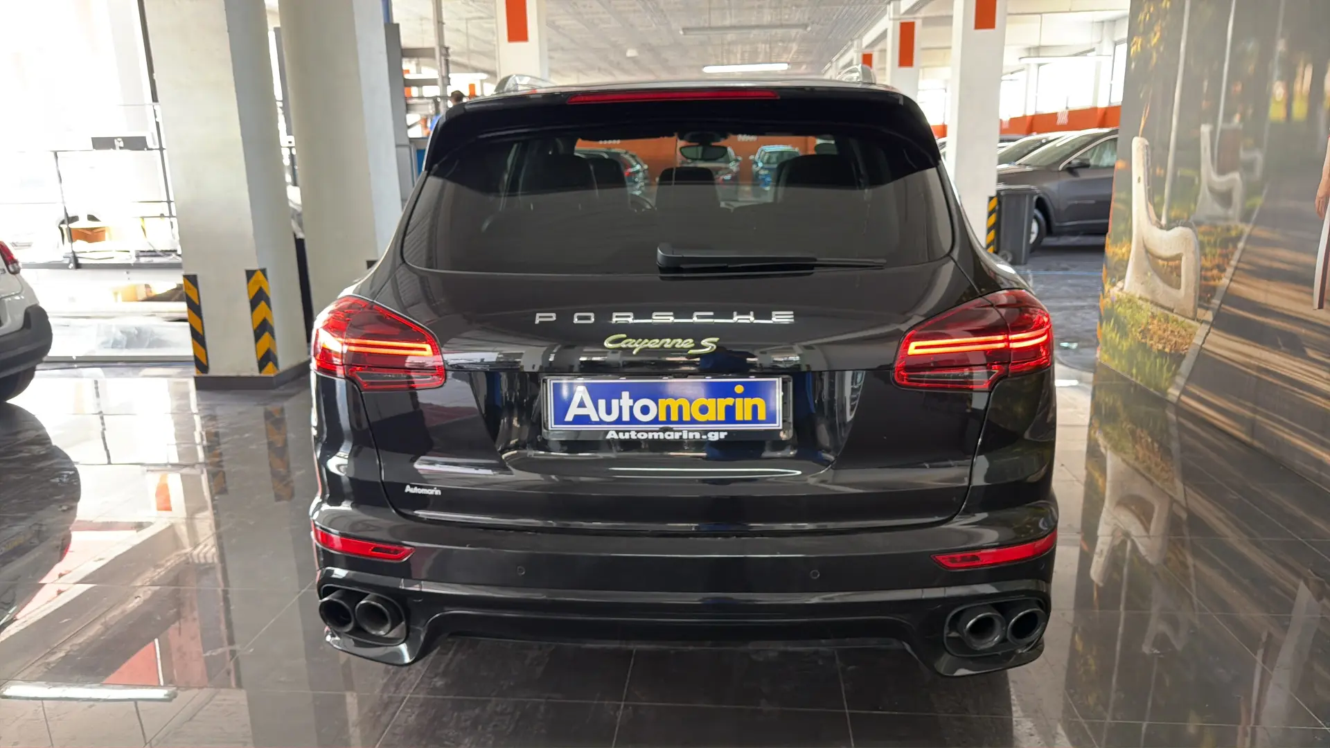 View 5 - Porsche Cayenne - 2015