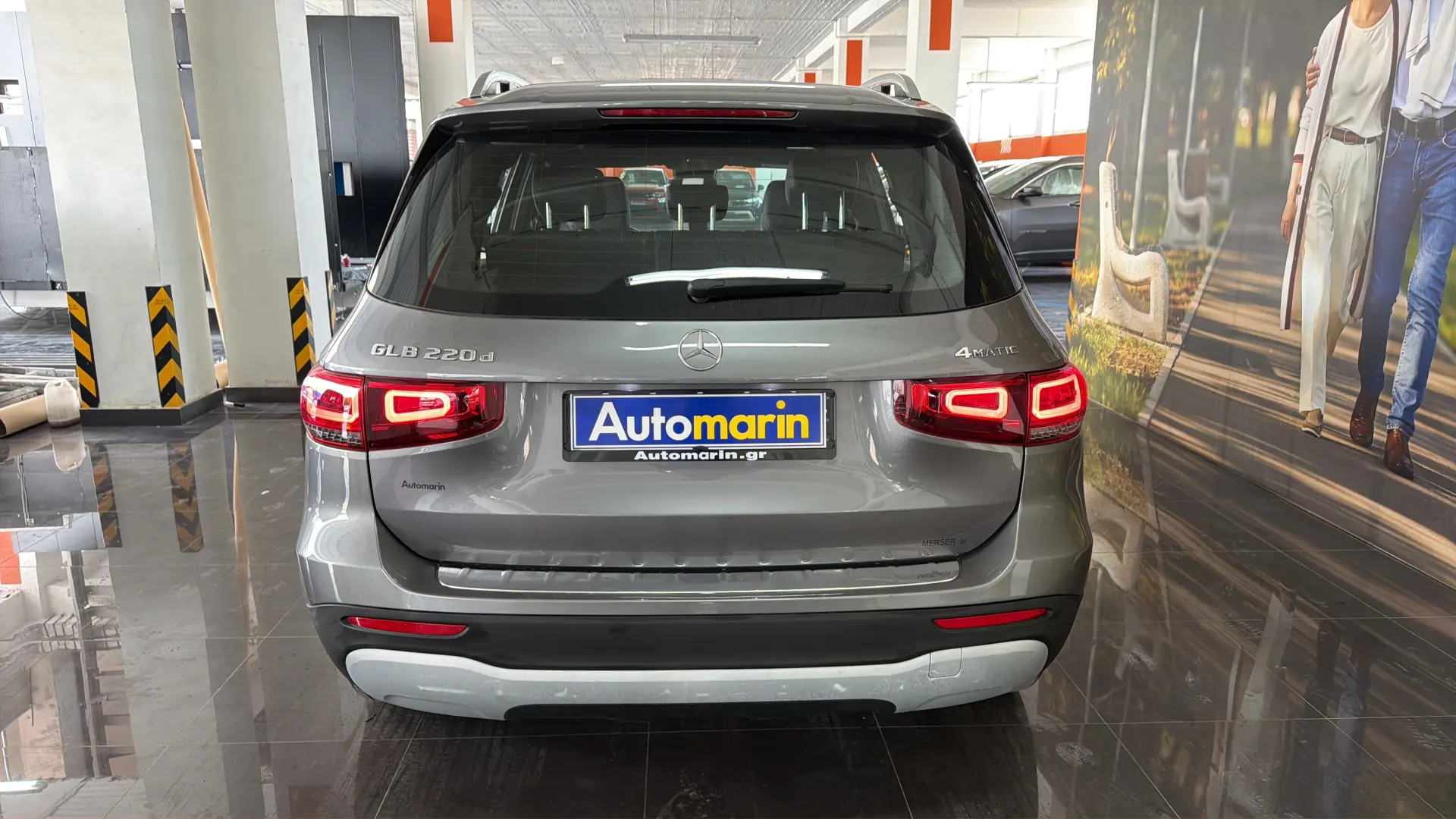 View 5 - Mercedes-Benz GLB 220 - 2023