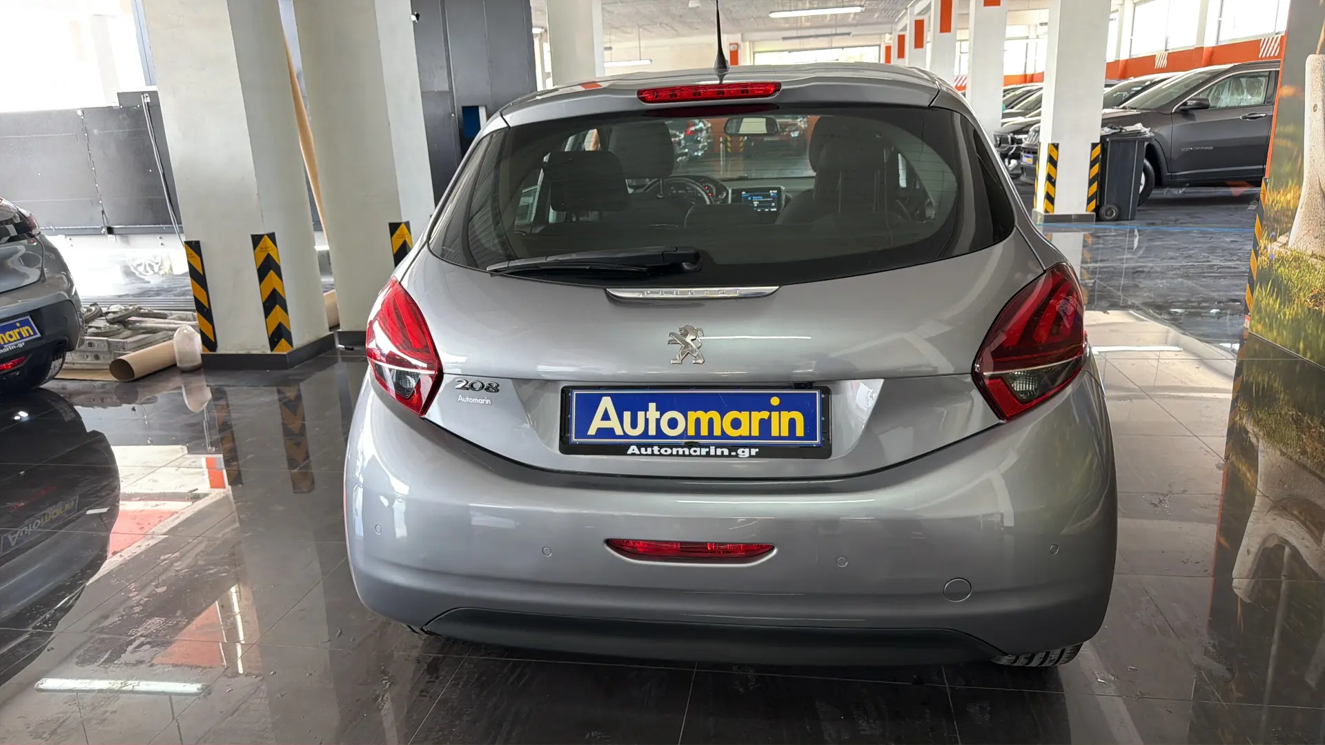 View 5 - Peugeot 208 - 2018