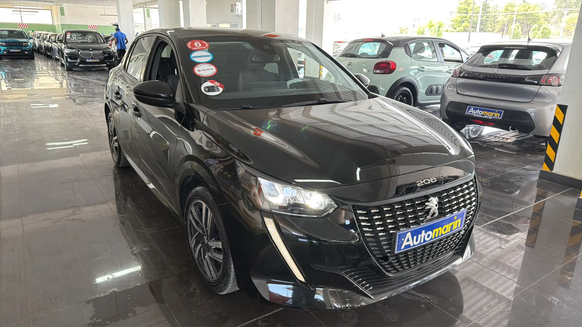 View 3 - Peugeot 208 - 2022