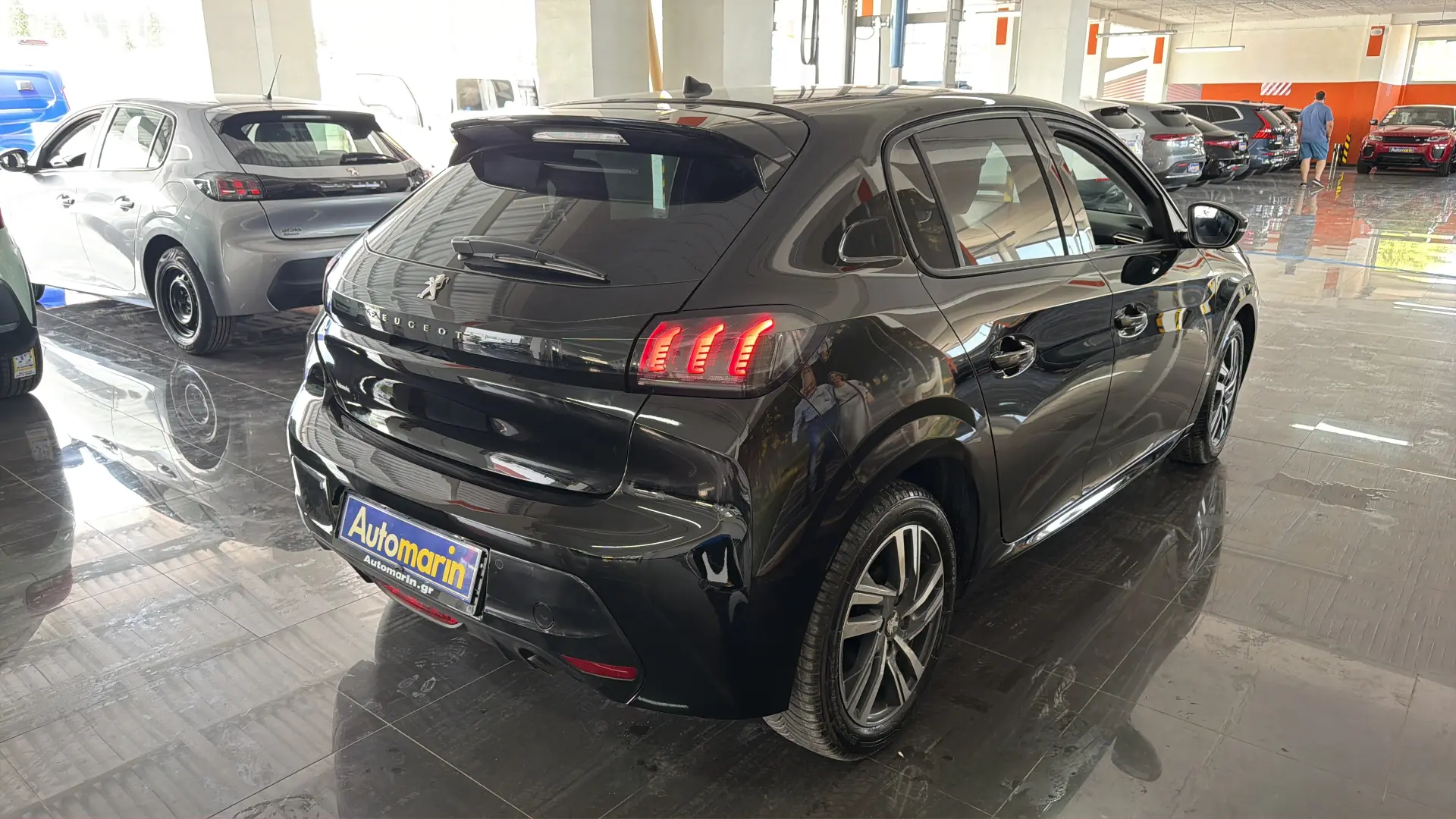 View 4 - Peugeot 208 - 2022