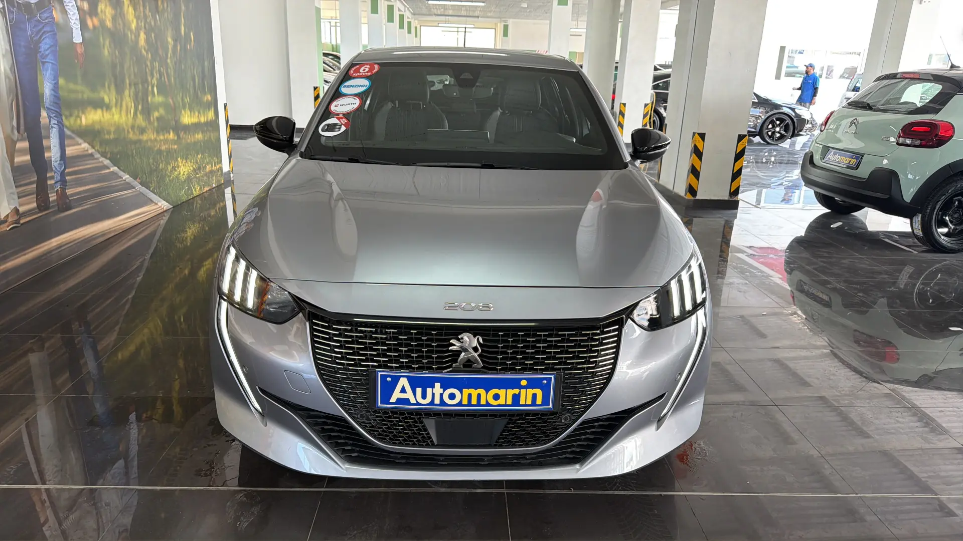 View 2 - Peugeot 208 - 2020