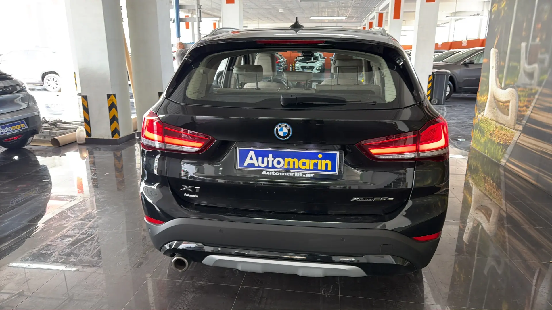 View 5 - BMW X1 - 2022